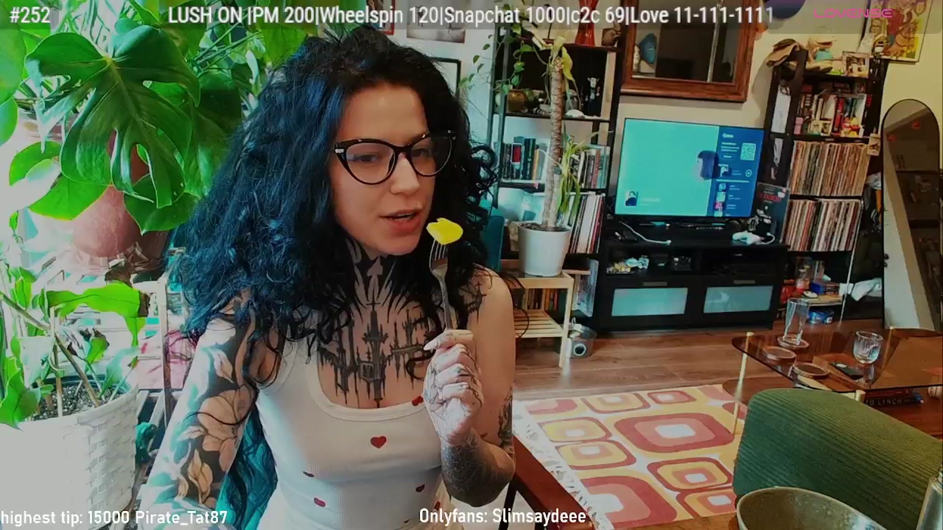 Gallery image thumbnail from slimsaydeee's myfreecams stream on, 02/14/2026, 19:05 image 8 of 20