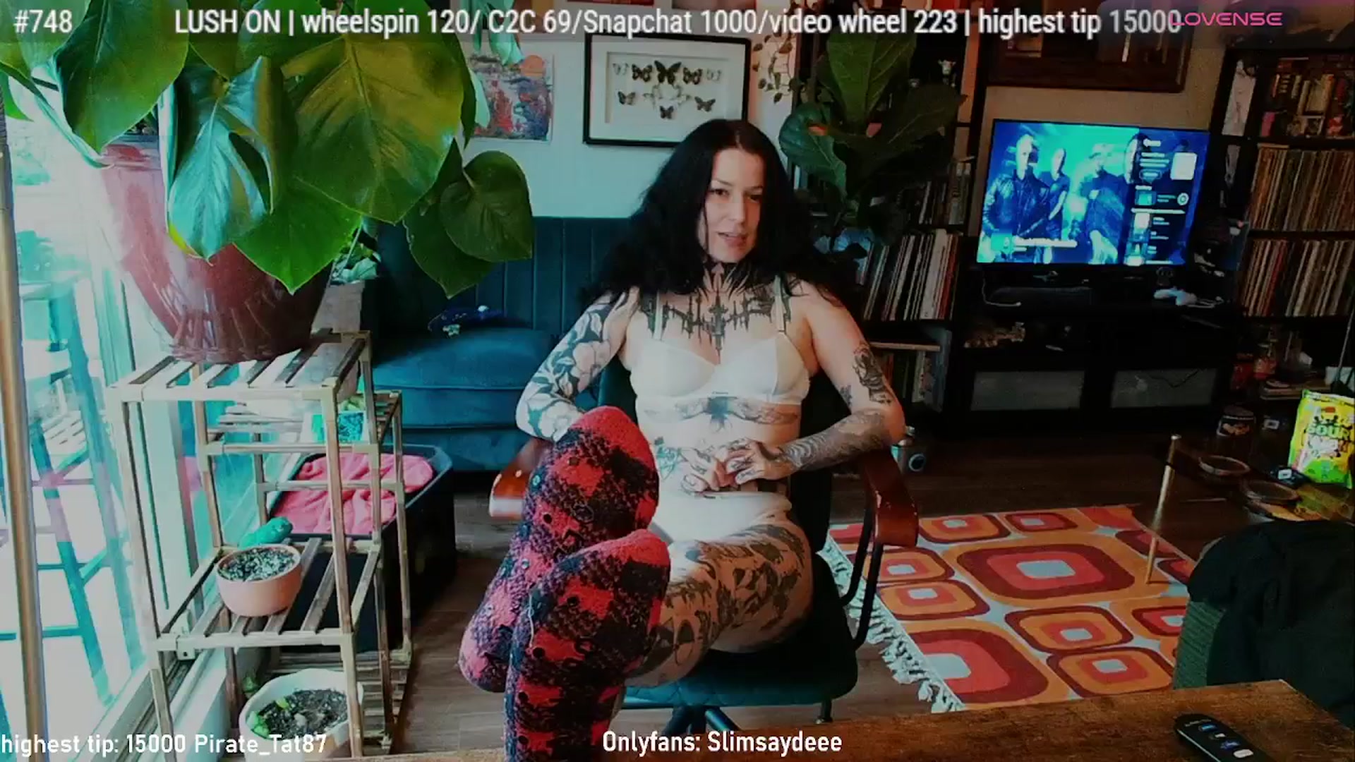 Gallery image thumbnail from slimsaydeee's myfreecams stream on, 04/19/2026, 02:51 image 4 of 20