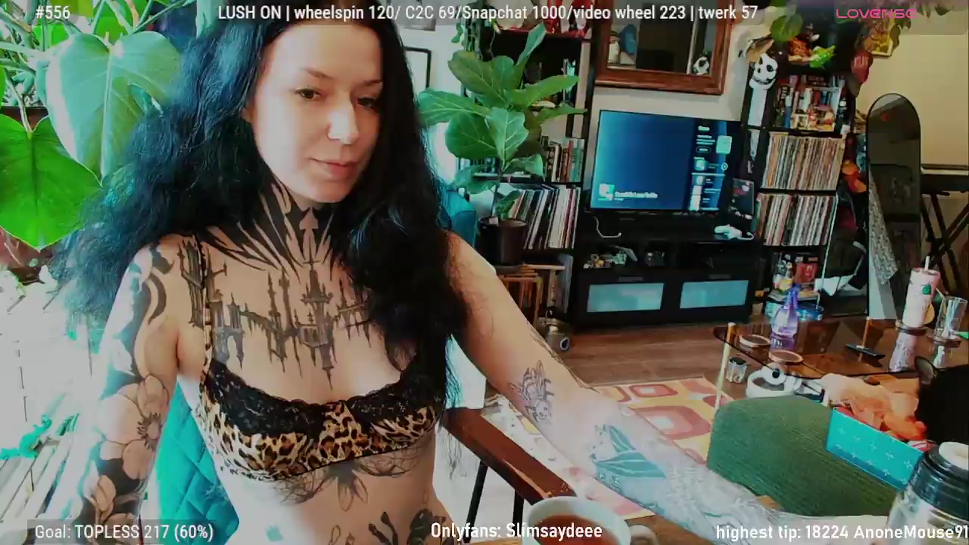 Gallery image thumbnail from slimsaydeee's myfreecams stream on, 07/19/2026, 16:48 image 17 of 20