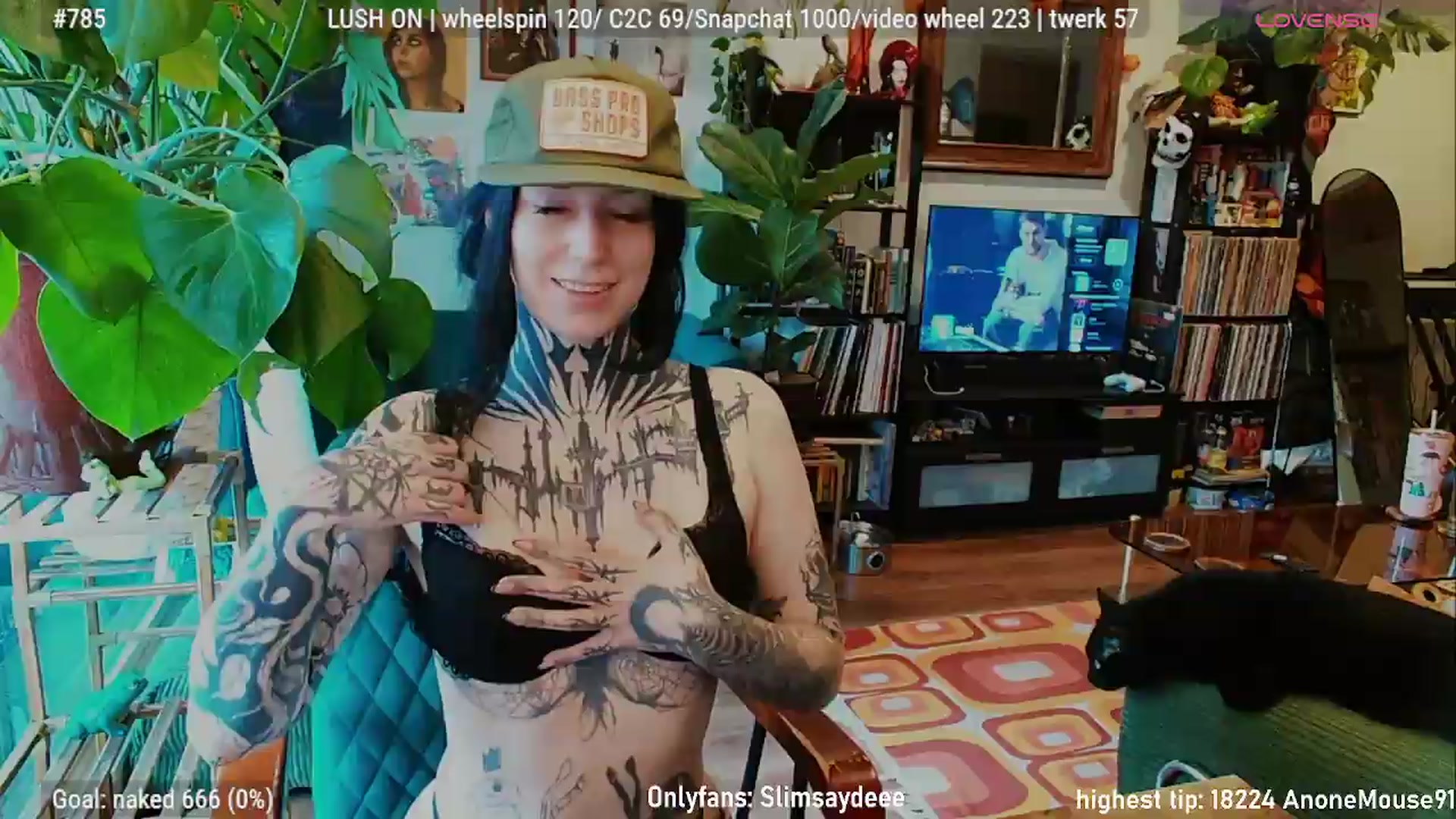 Gallery image thumbnail from slimsaydeee's myfreecams stream on, 07/28/2026, 17:46 image 5 of 20