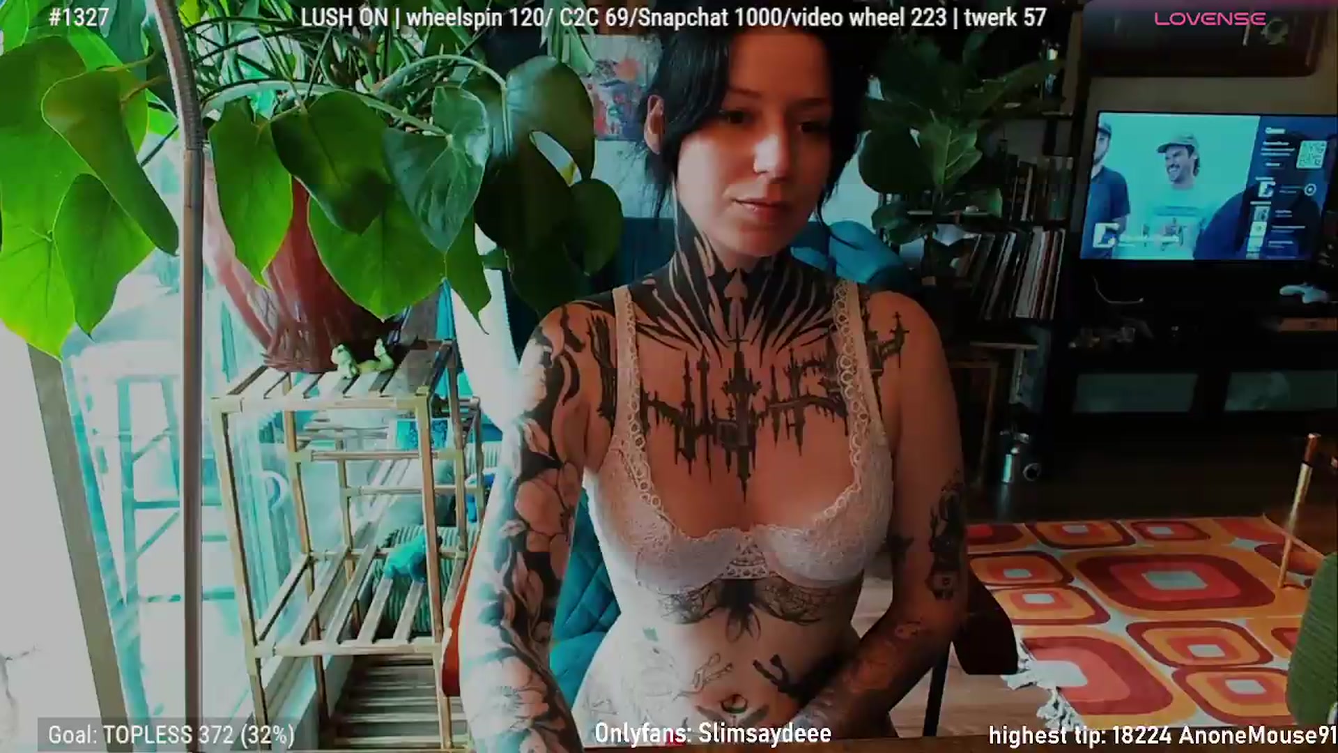 Gallery image thumbnail from slimsaydeee's myfreecams stream on, 08/05/2026, 24:35 image 12 of 20