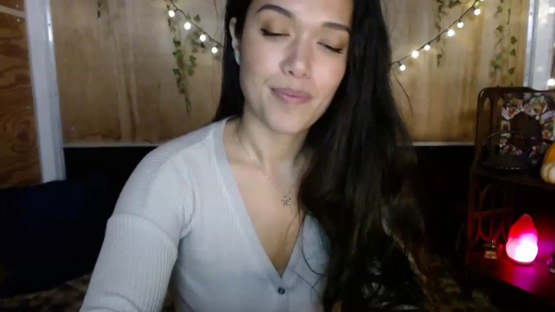Gallery image thumbnail from slothyfoxy's myfreecams stream on, 11/24/2022, 02:11 image 17 of 20
