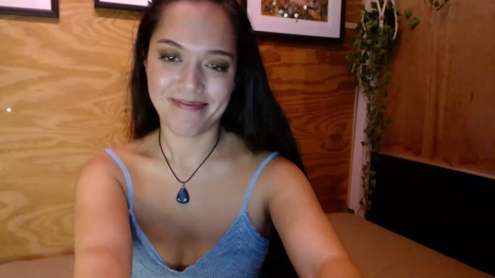 Gallery image thumbnail from slothyfoxy's myfreecams stream on, 12/21/2022, 04:52 image 2 of 20