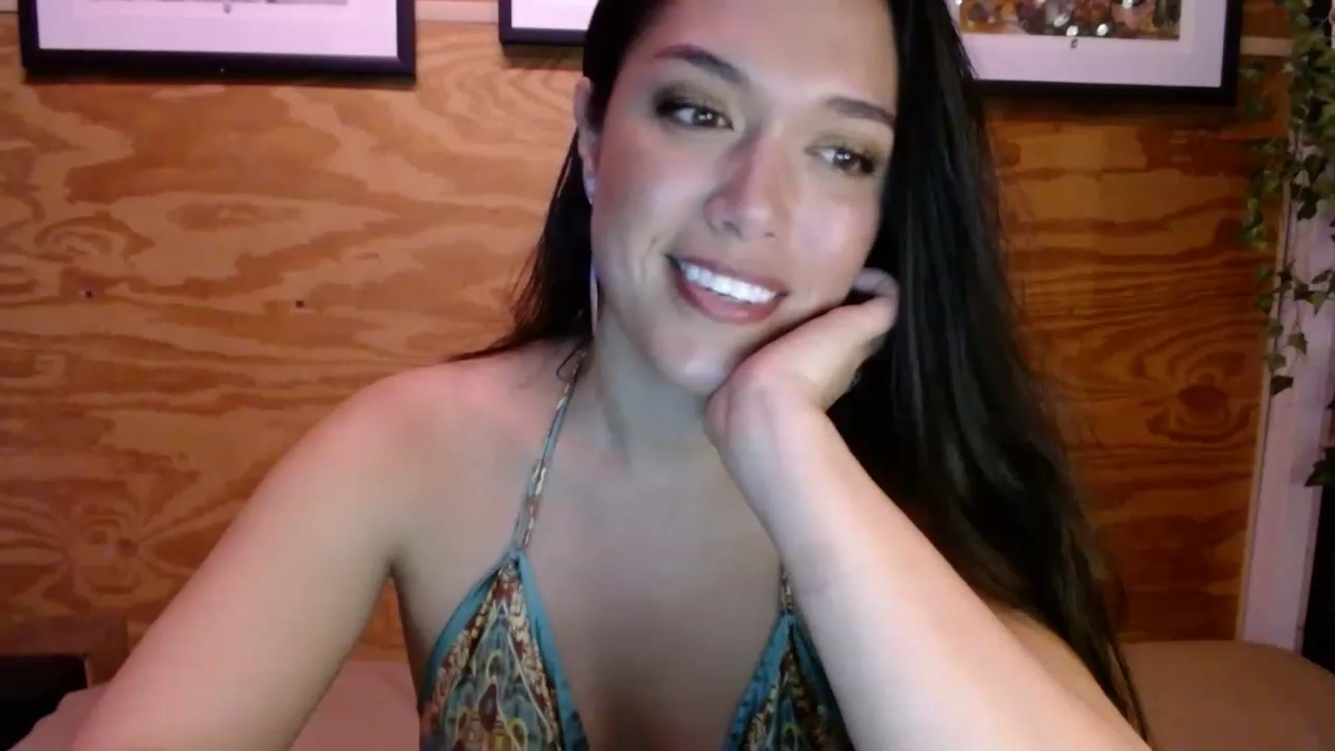 Gallery image thumbnail from slothyfoxy's myfreecams stream on, 02/13/2023, 02:23 image 13 of 20