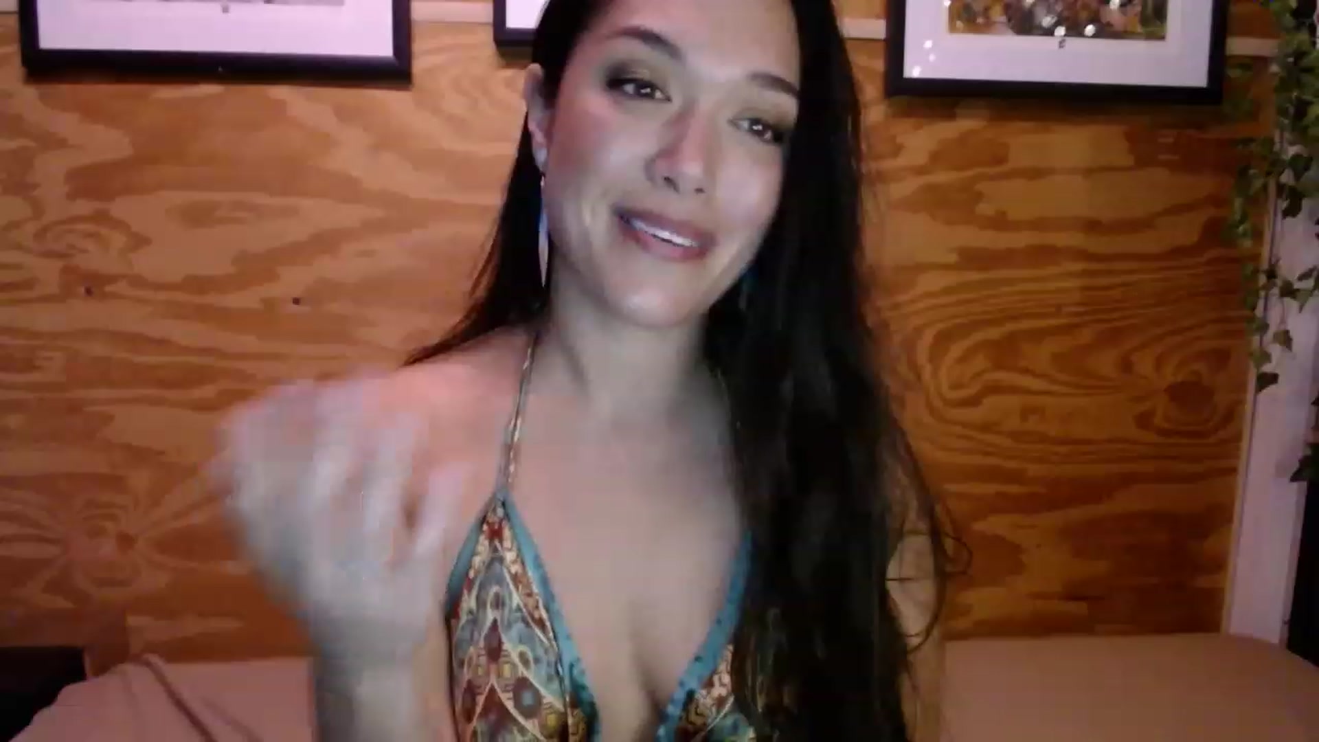 Gallery image thumbnail from slothyfoxy's myfreecams stream on, 02/13/2023, 02:23 image 14 of 20
