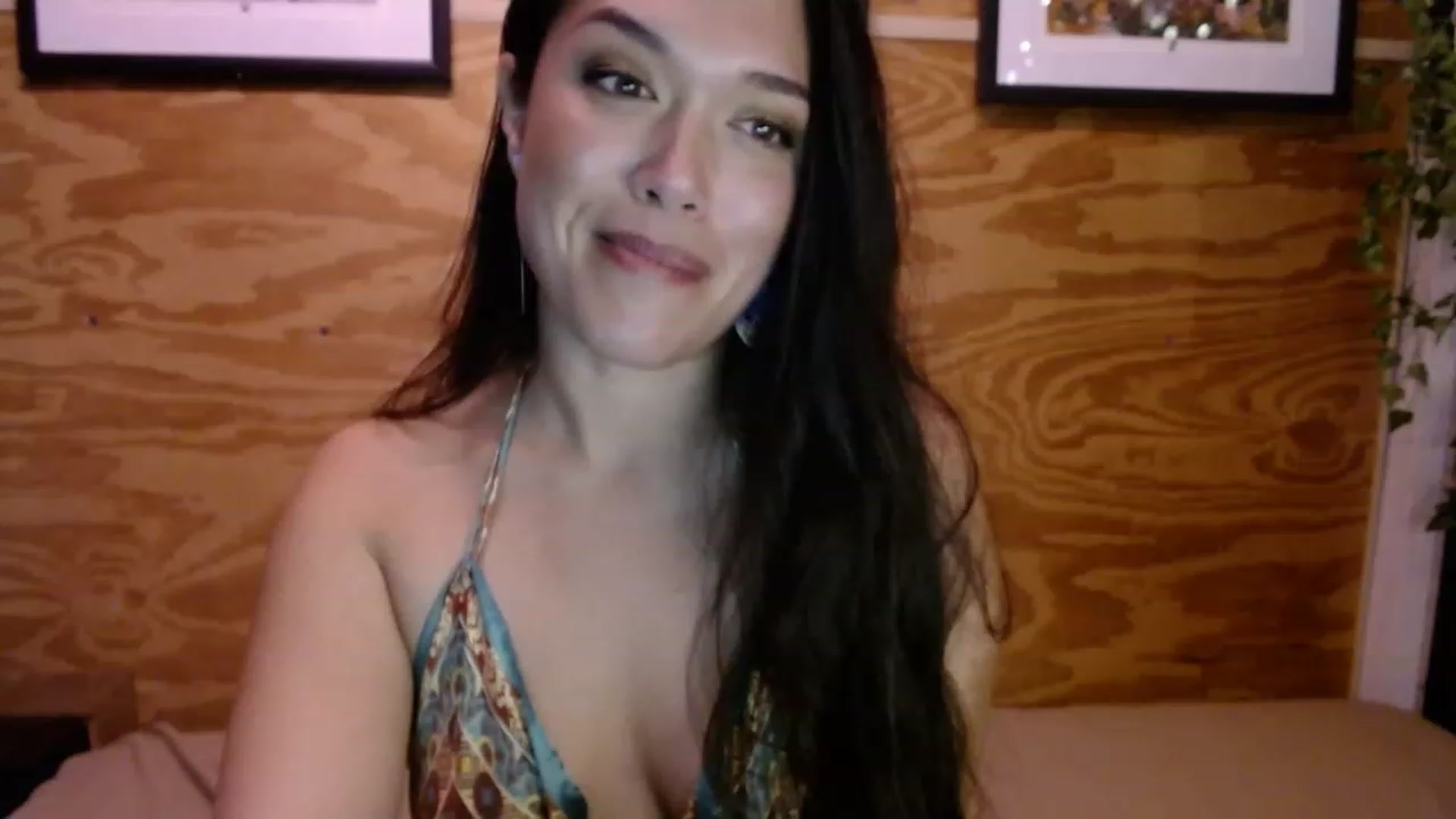 Gallery image thumbnail from slothyfoxy's myfreecams stream on, 02/13/2023, 02:23 image 20 of 20