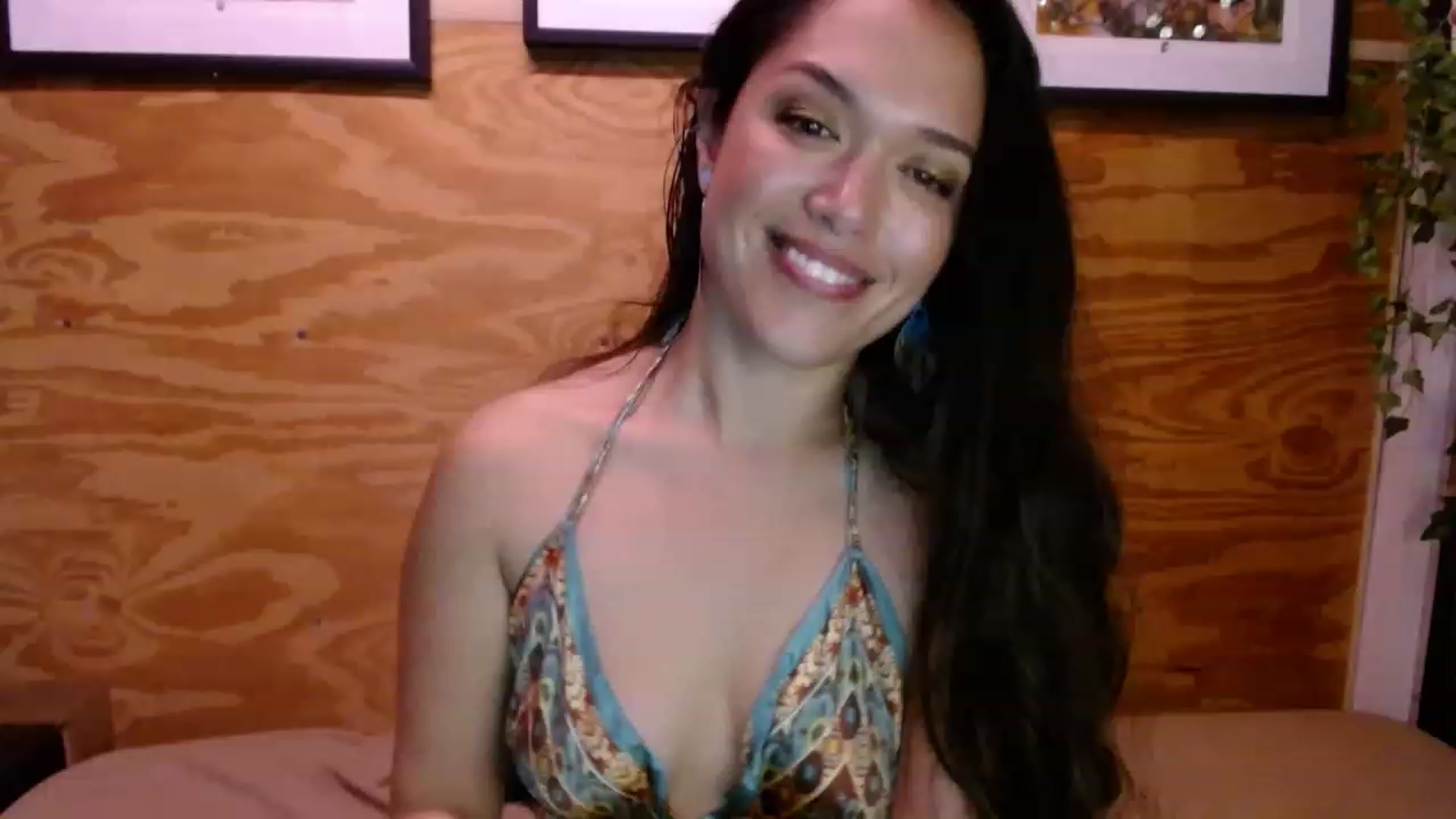 Gallery image thumbnail from slothyfoxy's myfreecams stream on, 02/13/2023, 04:21 image 5 of 20