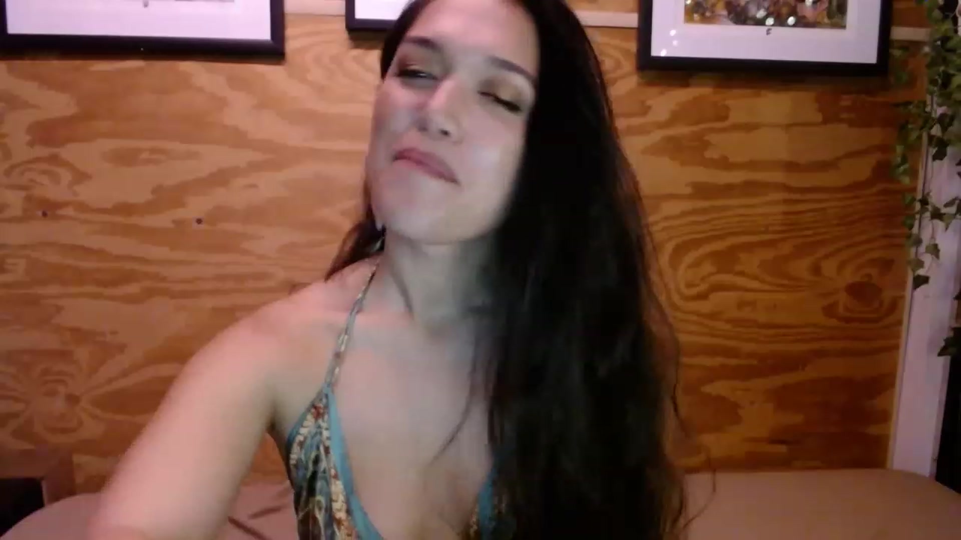 Gallery image thumbnail from slothyfoxy's myfreecams stream on, 02/13/2023, 04:21 image 9 of 20