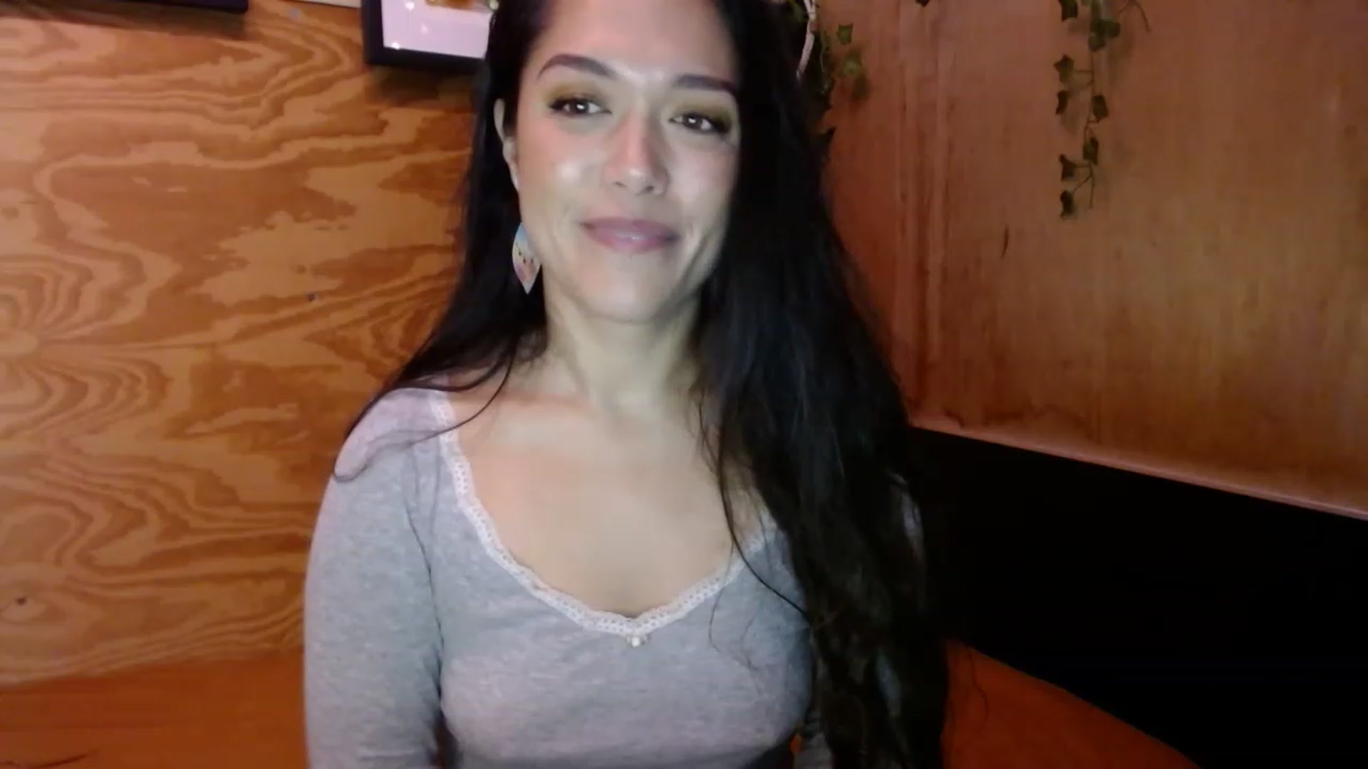 Gallery image thumbnail from slothyfoxy's myfreecams stream on, 03/02/2023, 04:12 image 3 of 20