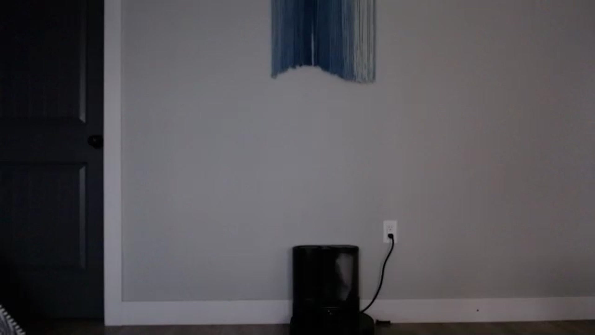 Gallery image thumbnail from slothyfoxy's myfreecams stream on, 05/21/2023, 02:53 image 10 of 20