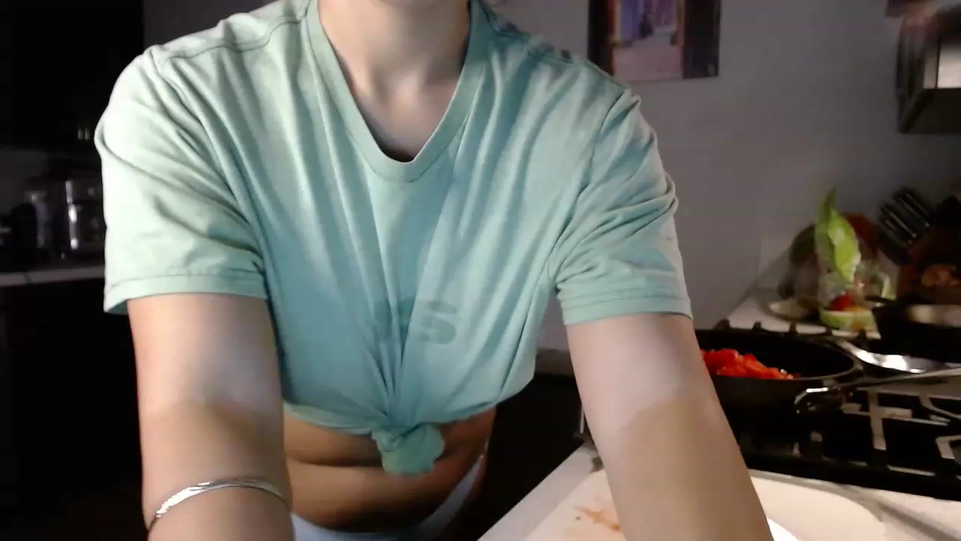 Gallery image thumbnail from slothyfoxy's myfreecams stream on, 05/22/2023, 06:00 image 1 of 20