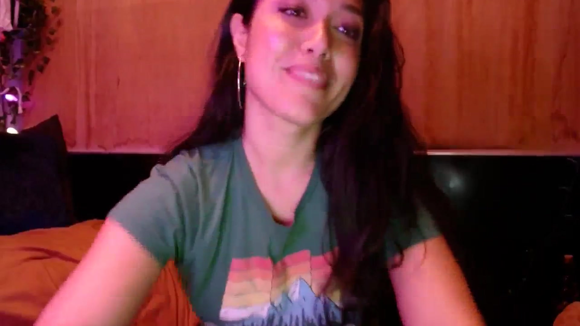 Gallery image thumbnail from slothyfoxy's myfreecams stream on, 10/17/2023, 06:08 image 12 of 20