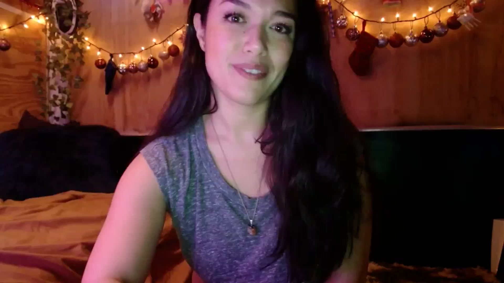 Gallery image thumbnail from slothyfoxy's myfreecams stream on, 12/14/2023, 08:03 image 11 of 20