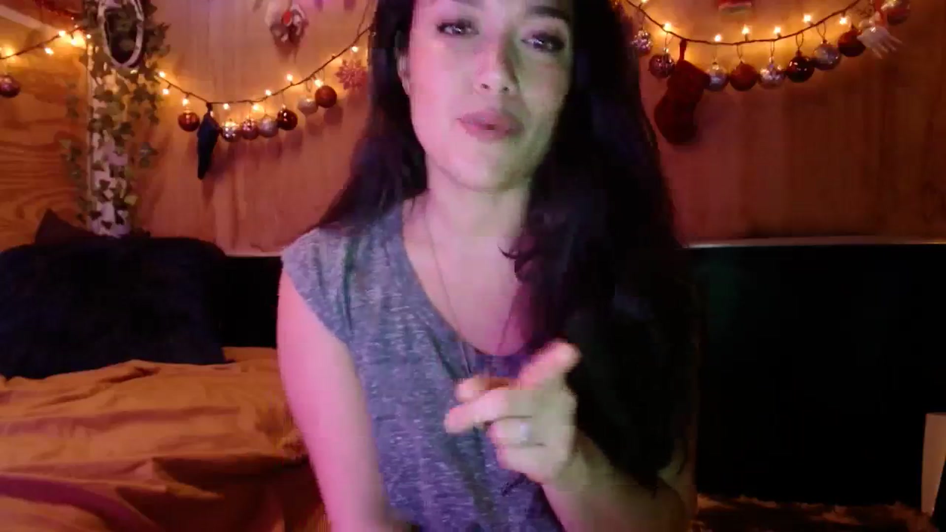 Gallery image thumbnail from slothyfoxy's myfreecams stream on, 12/14/2023, 08:03 image 10 of 20