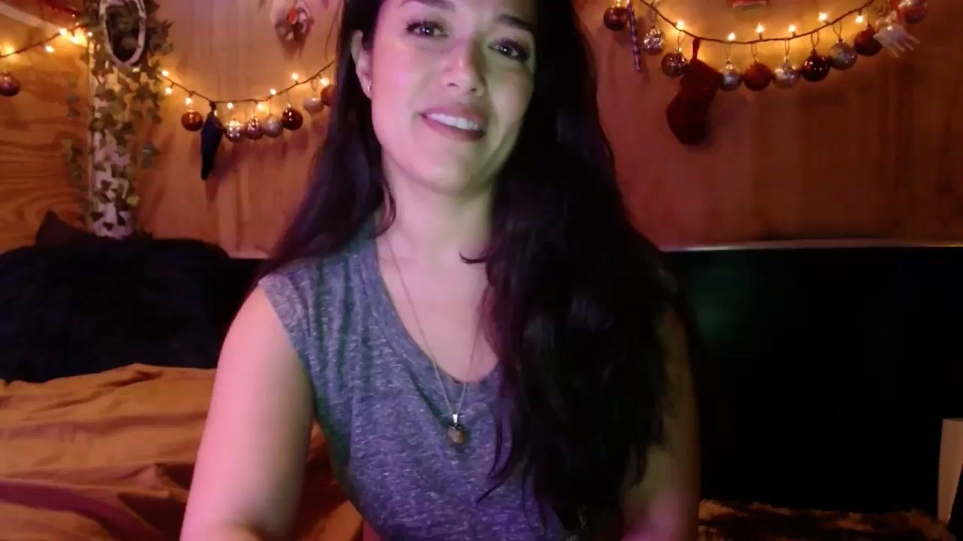 Gallery image thumbnail from slothyfoxy's myfreecams stream on, 12/14/2023, 08:03 image 9 of 20