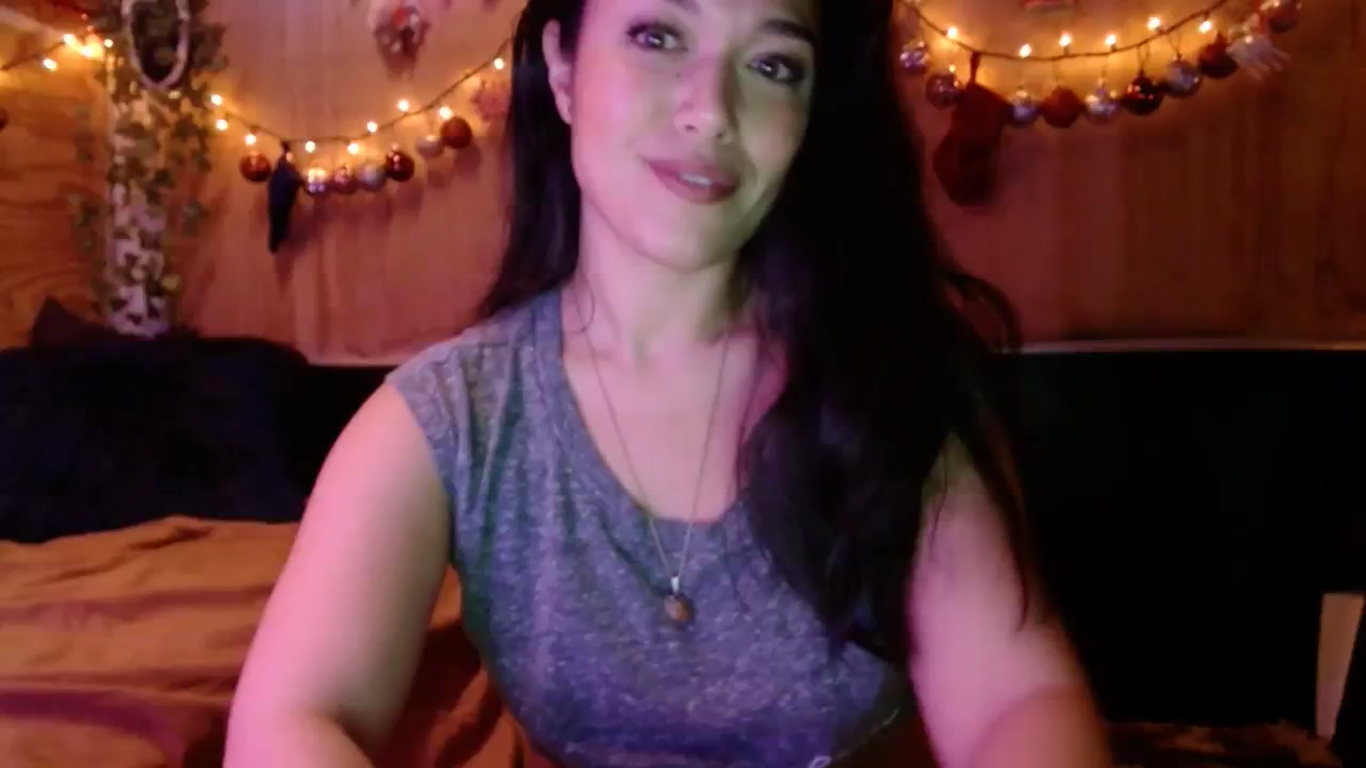 Gallery image thumbnail from slothyfoxy's myfreecams stream on, 12/14/2023, 08:03 image 1 of 20