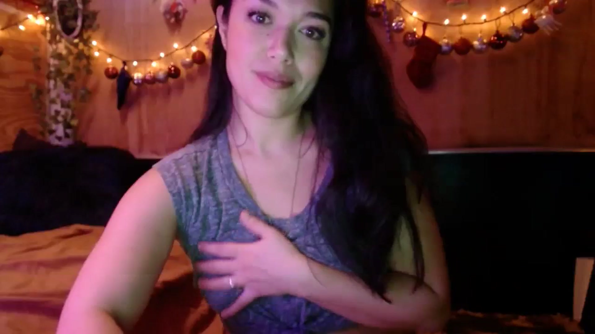 Gallery image thumbnail from slothyfoxy's myfreecams stream on, 12/14/2023, 08:03 image 2 of 20
