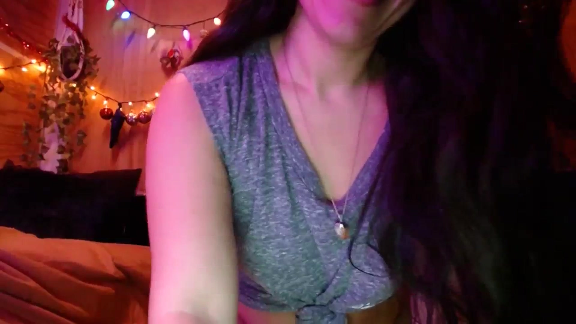 Gallery image thumbnail from slothyfoxy's myfreecams stream on, 12/14/2023, 11:05 image 4 of 20