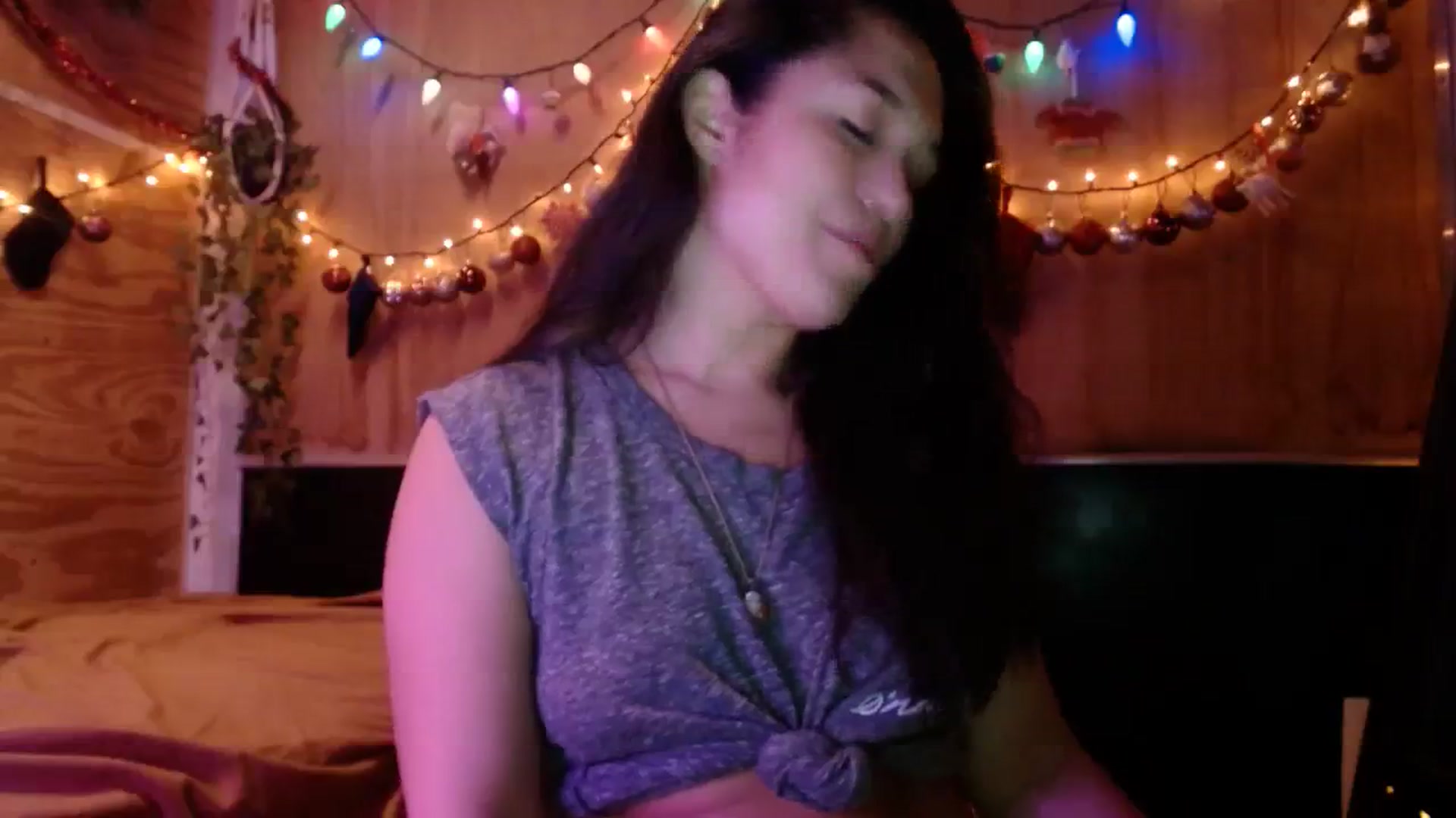 Gallery image thumbnail from slothyfoxy's myfreecams stream on, 12/14/2023, 11:05 image 14 of 20