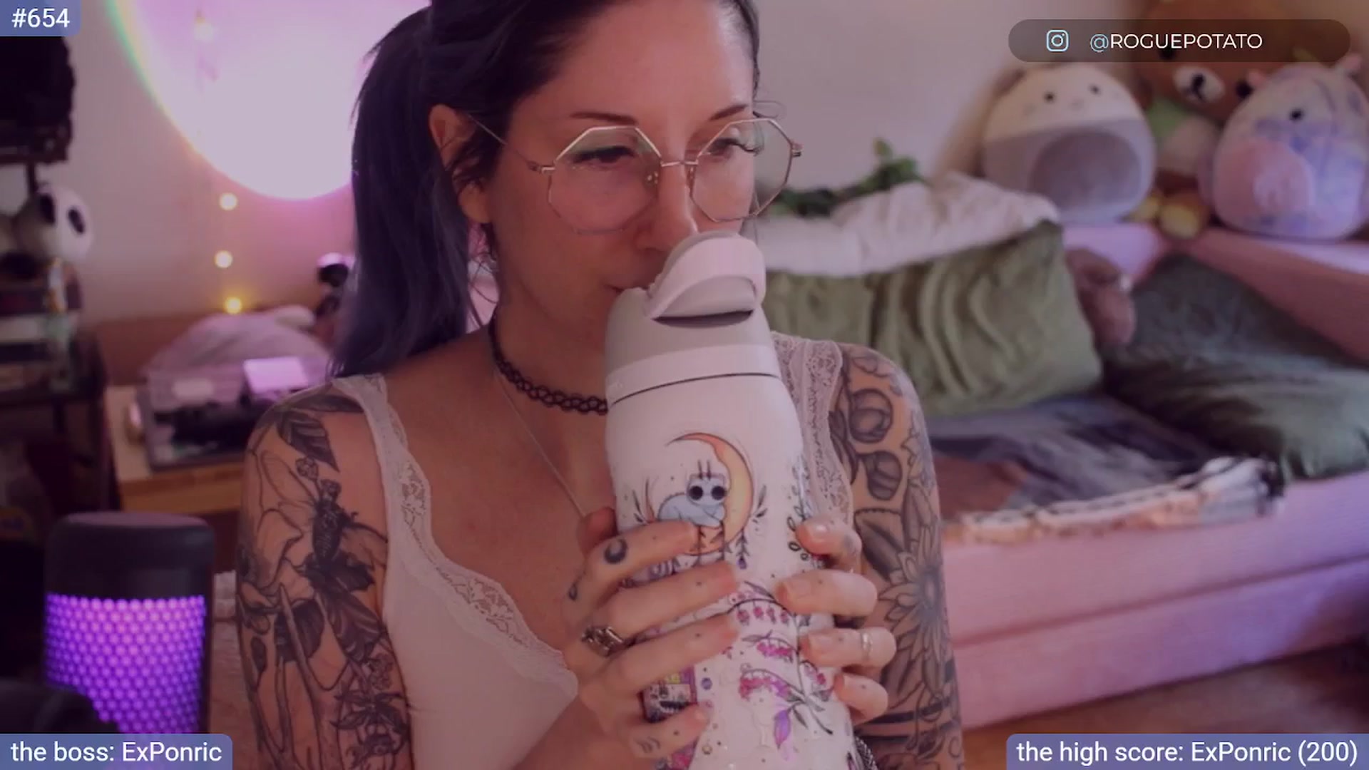 Gallery image thumbnail from sluttypotato's myfreecams stream on, 08/22/2025, 24:45 image 6 of 20
