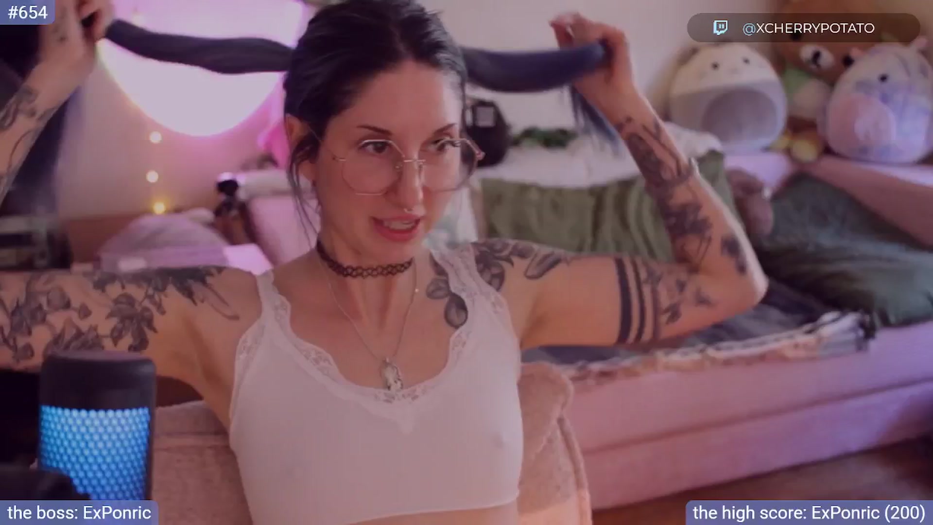 Gallery image thumbnail from sluttypotato's myfreecams stream on, 08/22/2025, 24:45 image 19 of 20
