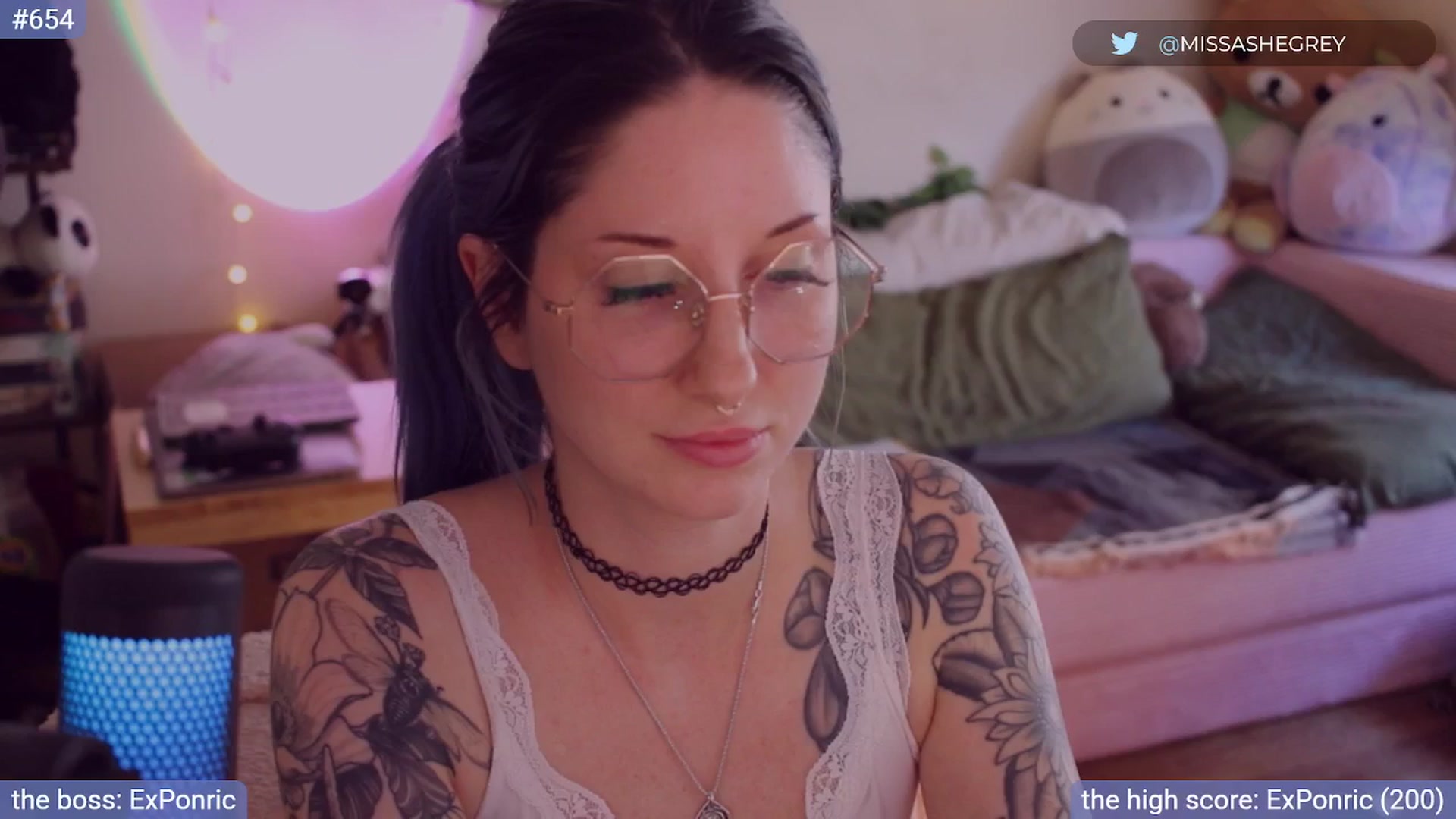 Gallery image thumbnail from sluttypotato's myfreecams stream on, 08/22/2025, 24:45 image 18 of 20