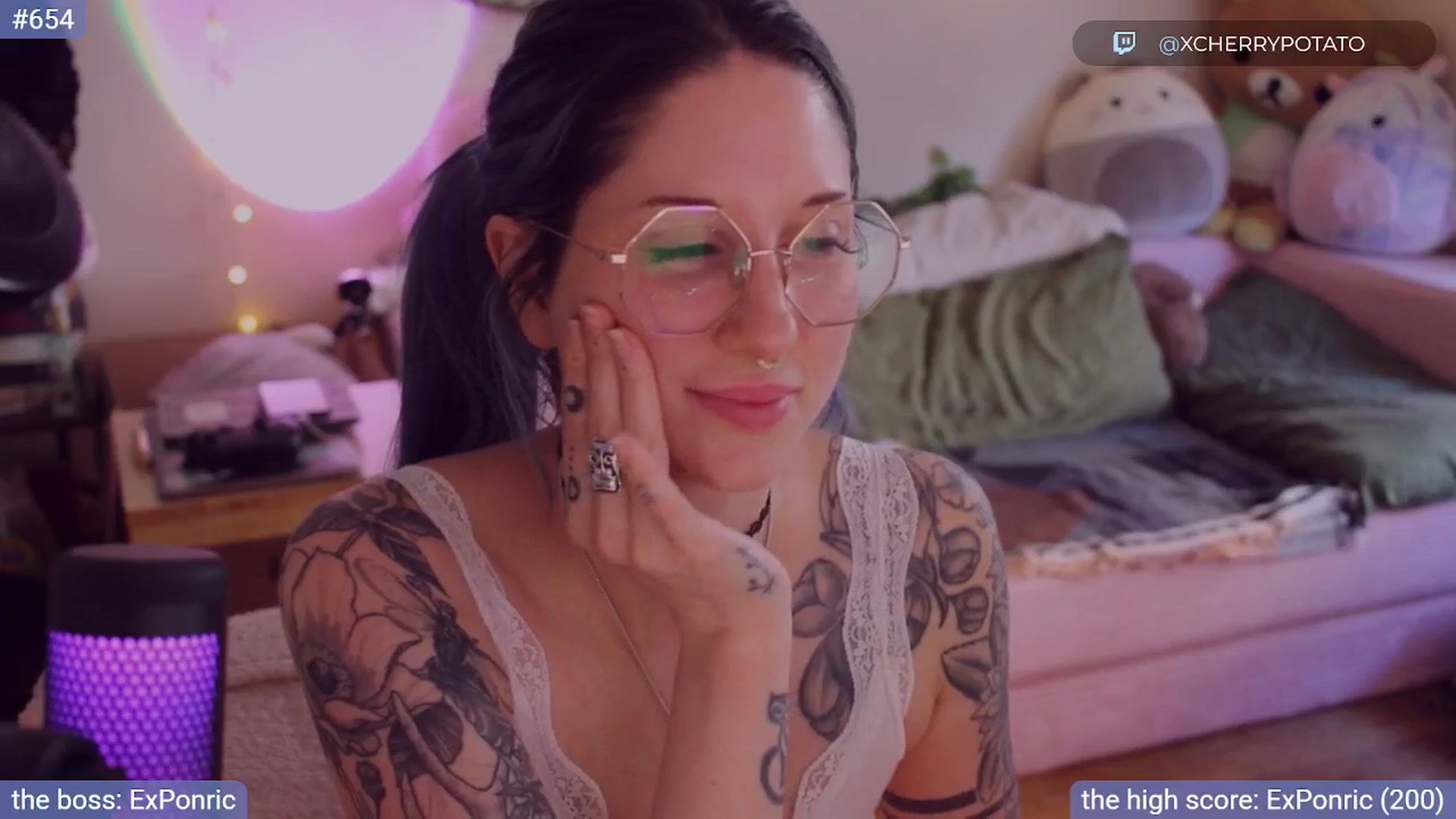 Gallery image thumbnail from sluttypotato's myfreecams stream on, 08/22/2025, 24:45 image 7 of 20