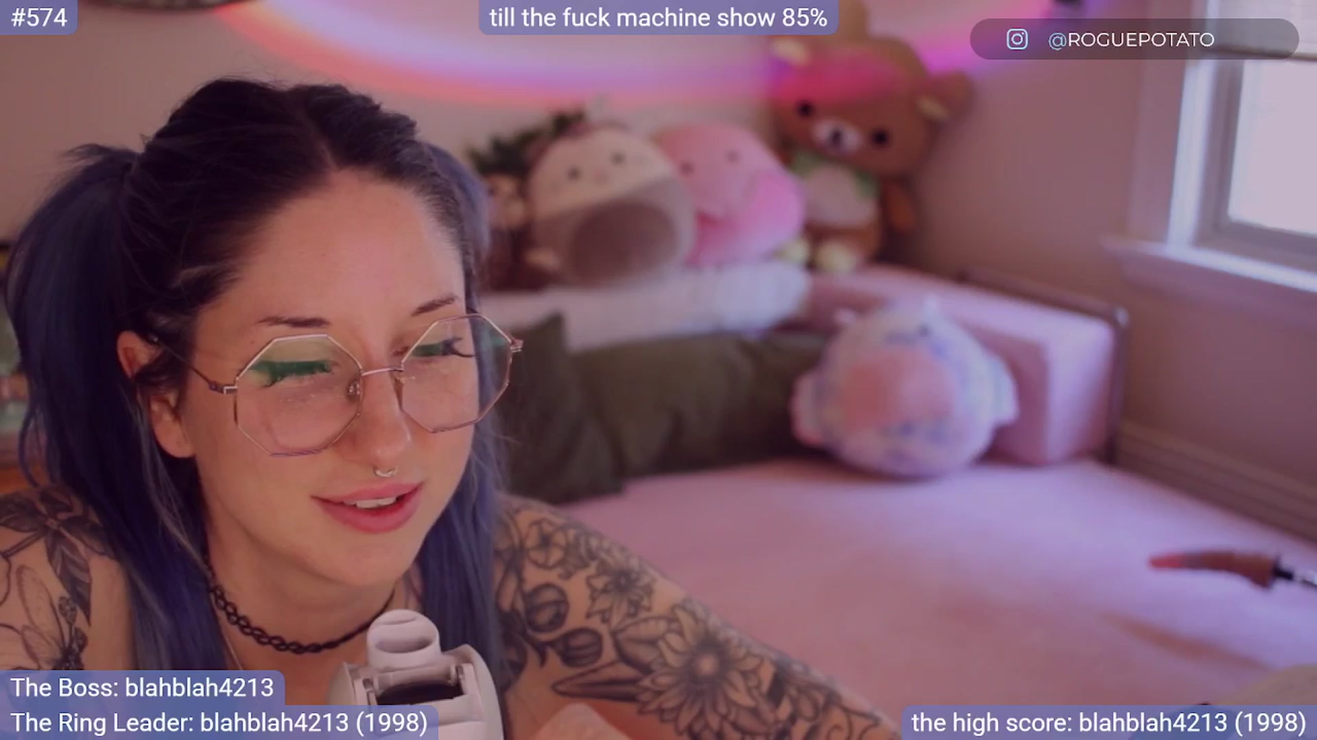 Gallery image thumbnail from sluttypotato's myfreecams stream on, 08/23/2025, 01:23 image 19 of 20
