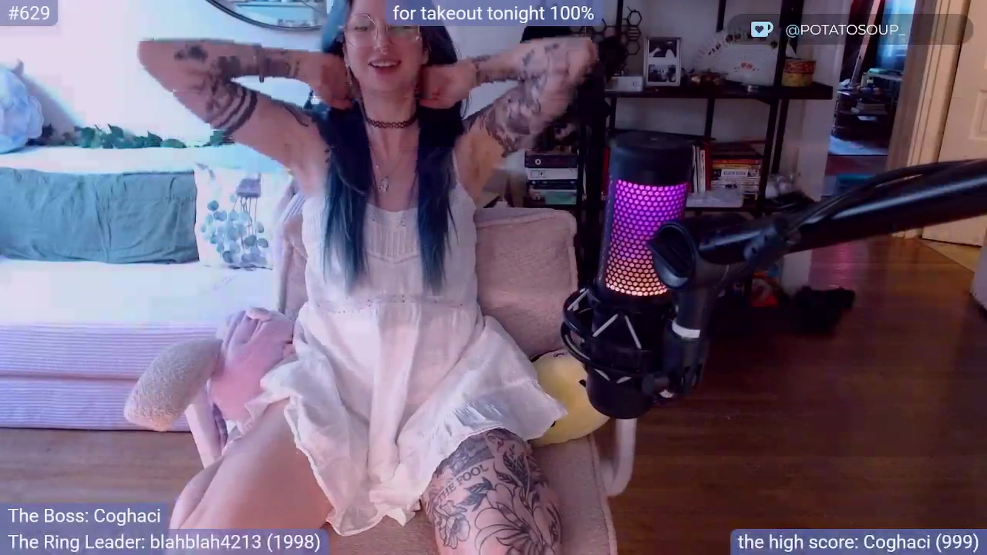 Gallery image thumbnail from sluttypotato's myfreecams stream on, 08/26/2025, 24:35 image 17 of 20