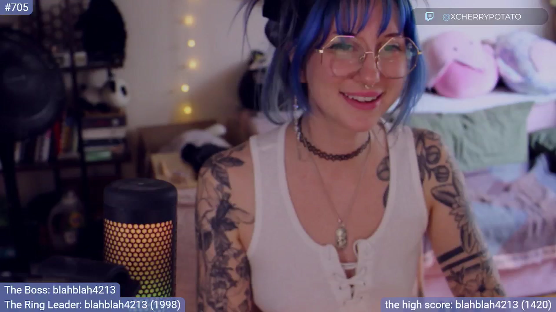 Gallery image thumbnail from sluttypotato's myfreecams stream on, 08/30/2025, 24:02 image 19 of 20