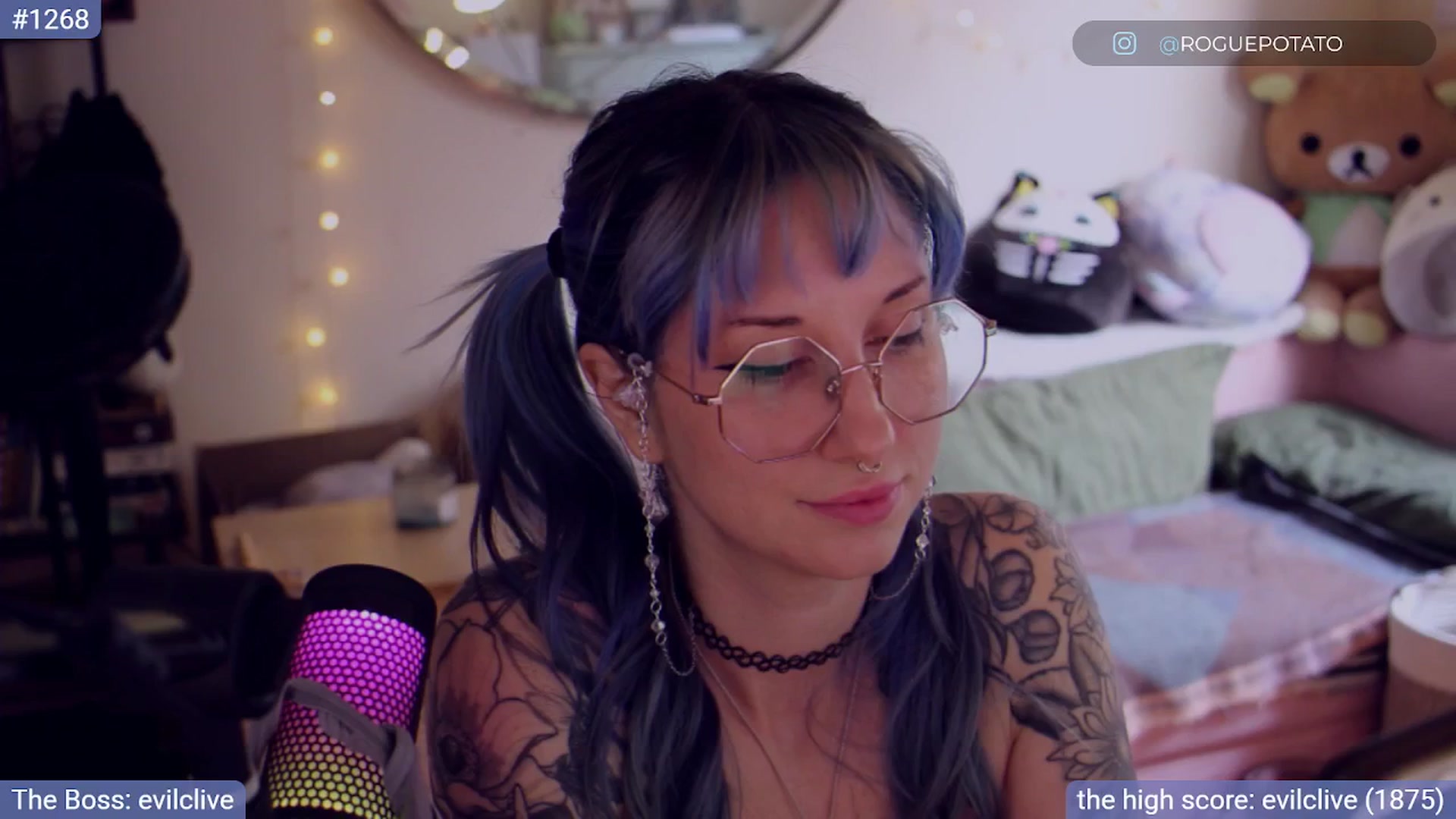 Gallery image thumbnail from sluttypotato's myfreecams stream on, 09/05/2025, 24:36 image 18 of 20