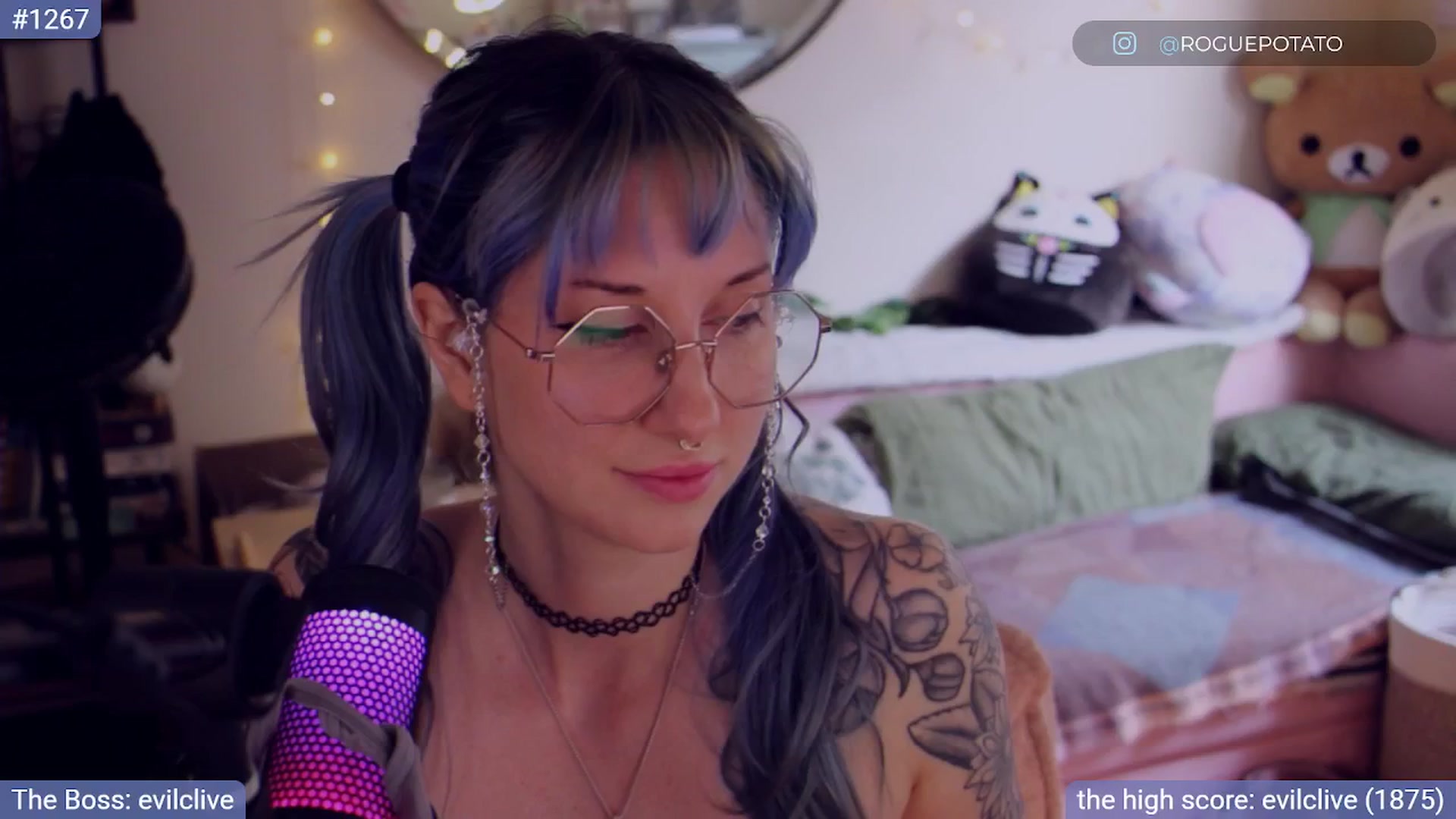 Gallery image thumbnail from sluttypotato's myfreecams stream on, 09/05/2025, 24:36 image 17 of 20