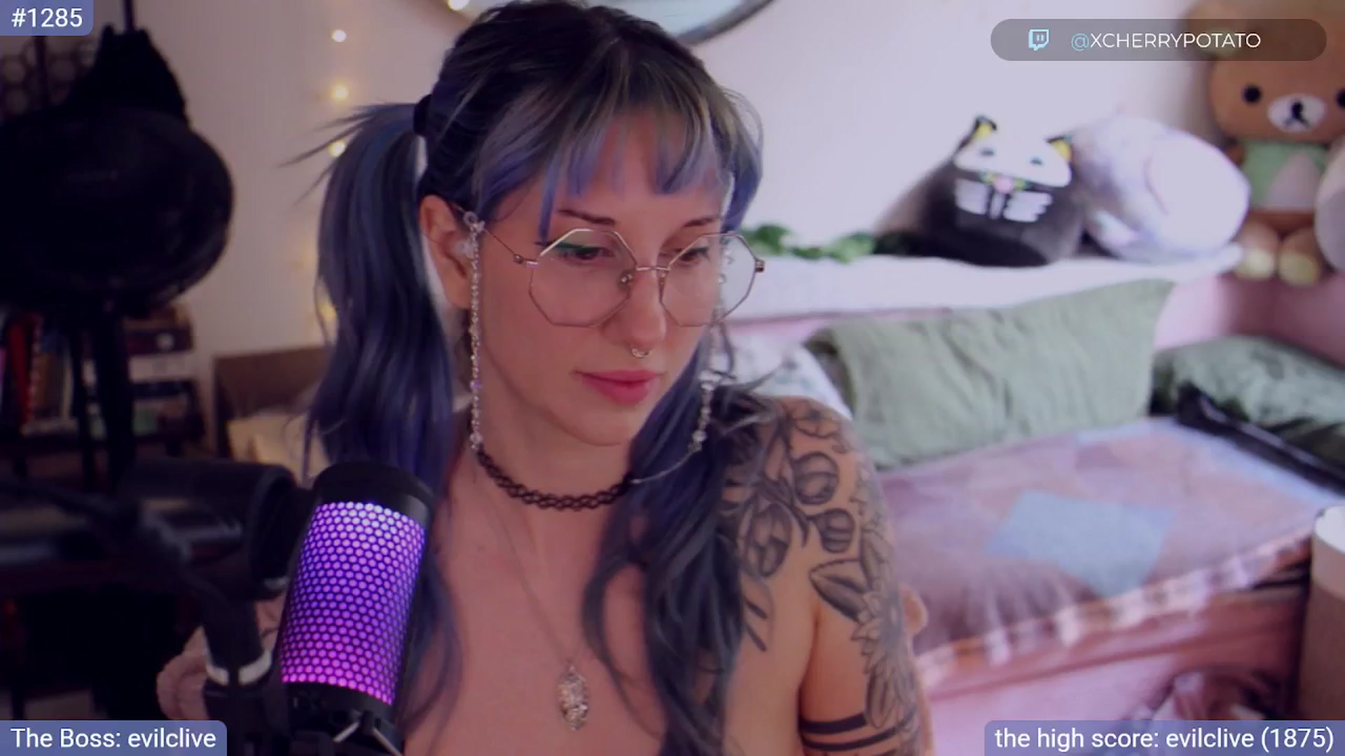 Gallery image thumbnail from sluttypotato's myfreecams stream on, 09/05/2025, 24:36 image 9 of 20