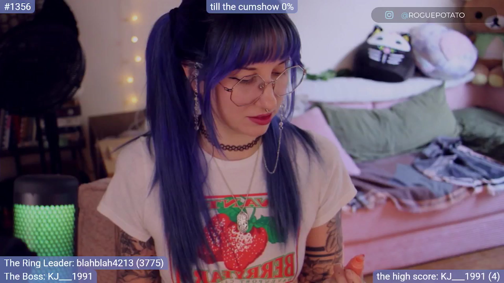 Gallery image thumbnail from sluttypotato's myfreecams stream on, 09/09/2025, 24:10 image 6 of 20