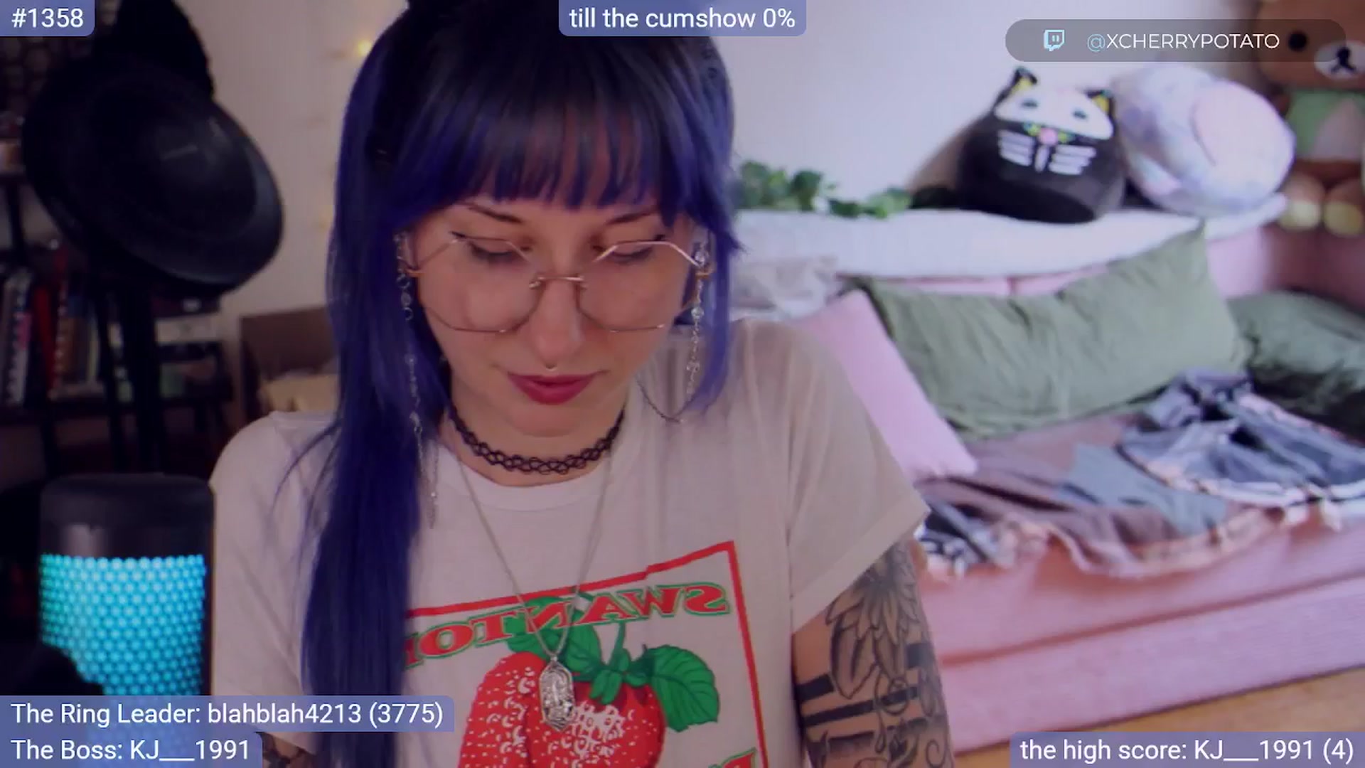 Gallery image thumbnail from sluttypotato's myfreecams stream on, 09/09/2025, 24:10 image 14 of 20