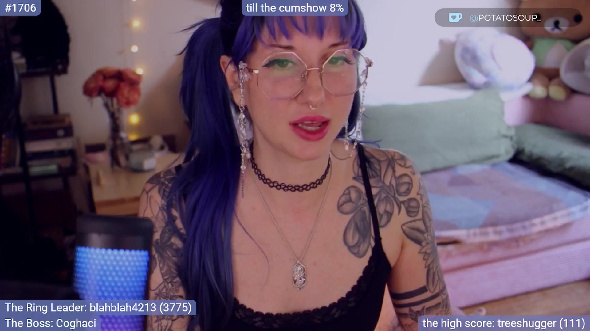 Gallery image thumbnail from sluttypotato's myfreecams stream on, 09/12/2025, 01:41 image 12 of 20