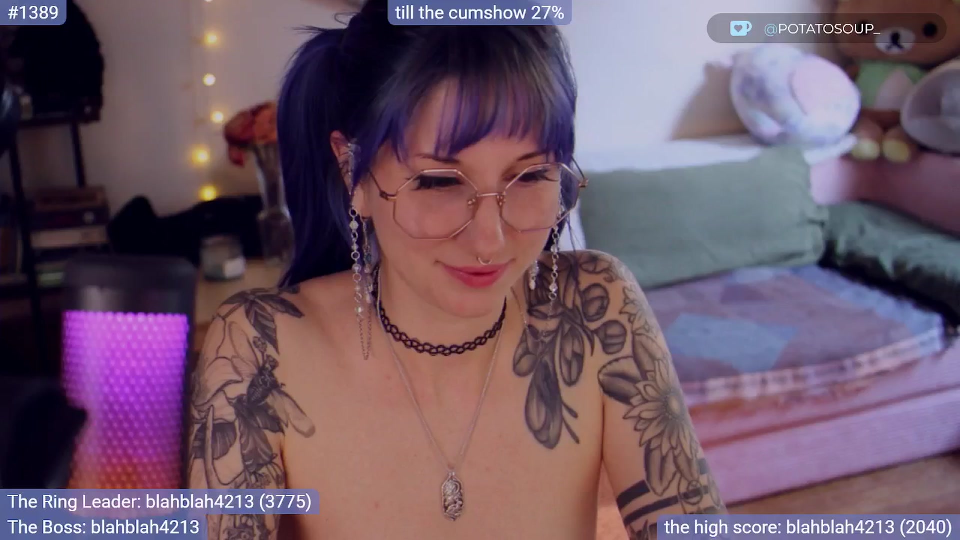 Gallery image thumbnail from sluttypotato's myfreecams stream on, 09/13/2025, 01:16 image 10 of 20