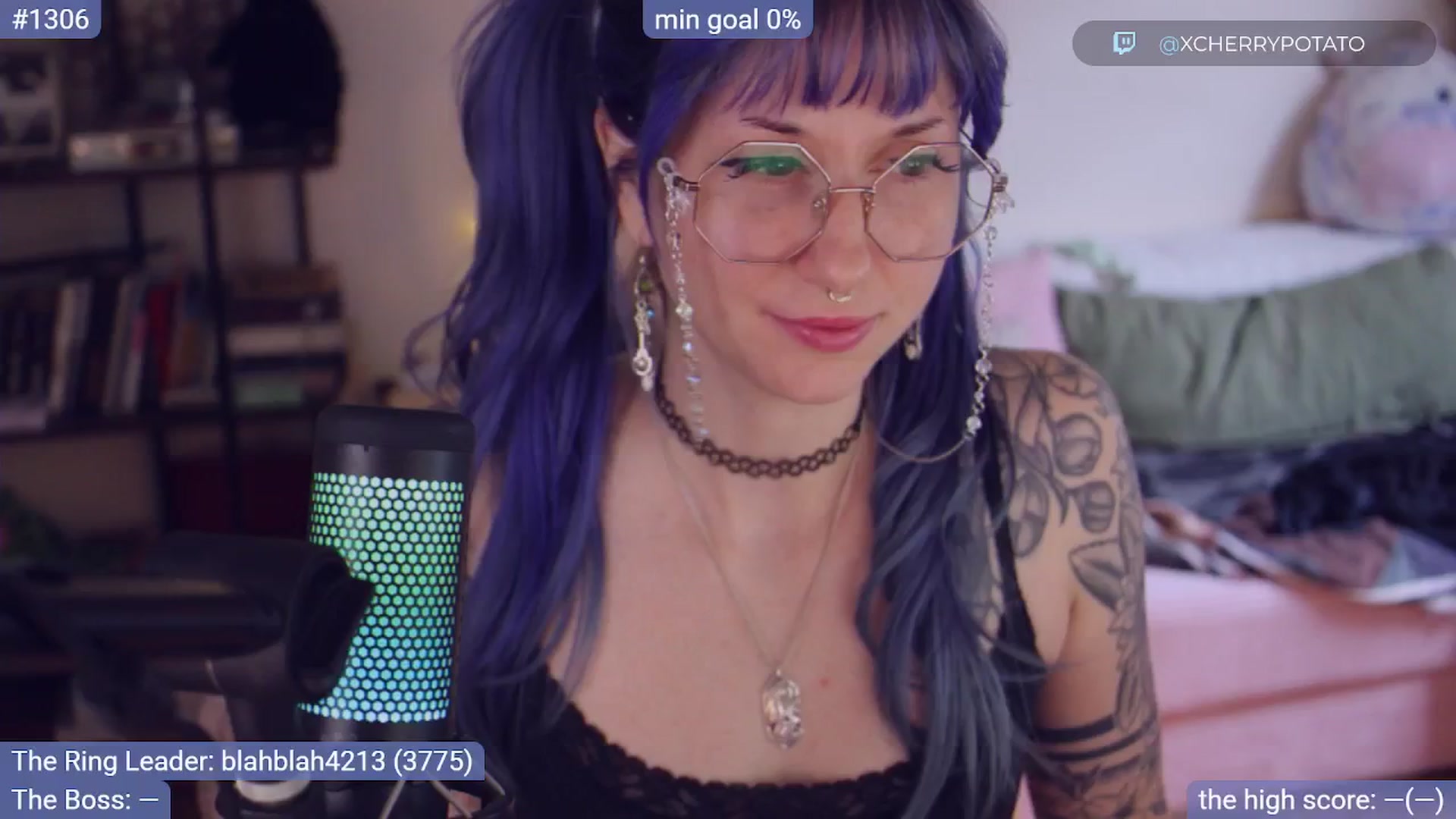 Gallery image thumbnail from sluttypotato's myfreecams stream on, 10/01/2025, 24:24 image 1 of 20