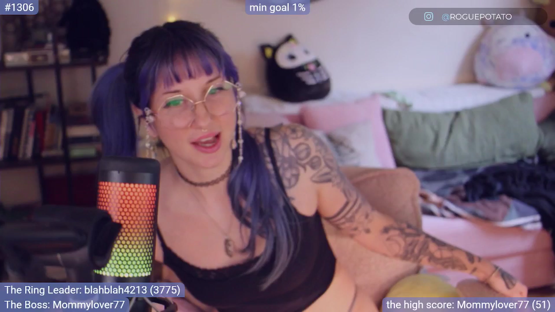 Gallery image thumbnail from sluttypotato's myfreecams stream on, 10/01/2025, 24:24 image 4 of 20
