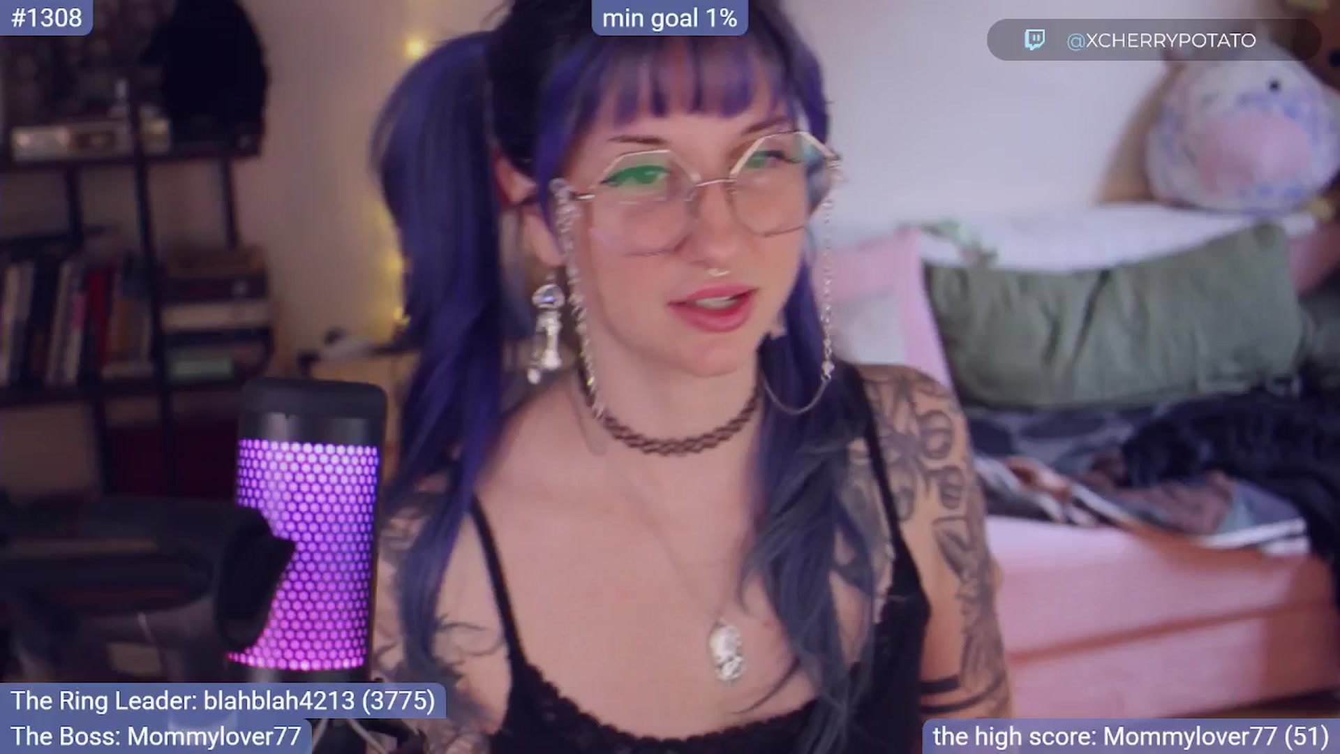 Gallery image thumbnail from sluttypotato's myfreecams stream on, 10/01/2025, 24:24 image 7 of 20