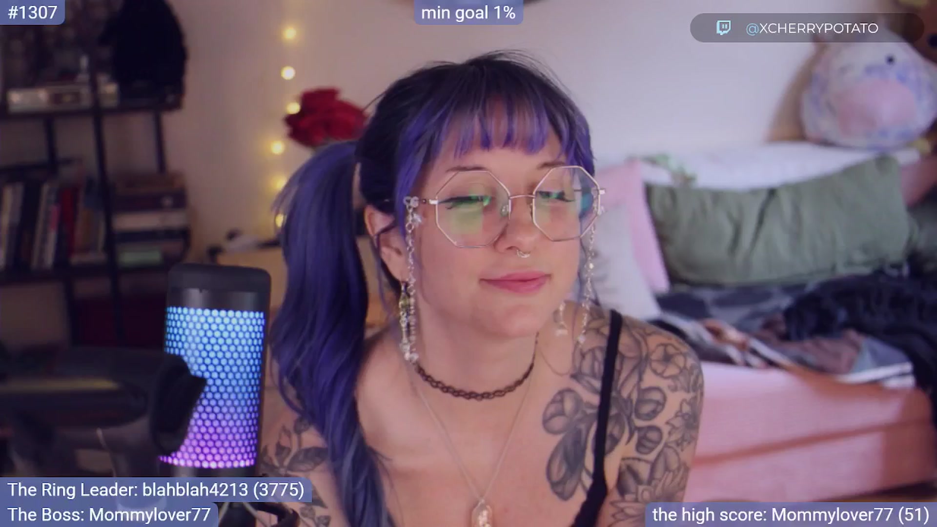 Gallery image thumbnail from sluttypotato's myfreecams stream on, 10/01/2025, 24:24 image 5 of 20