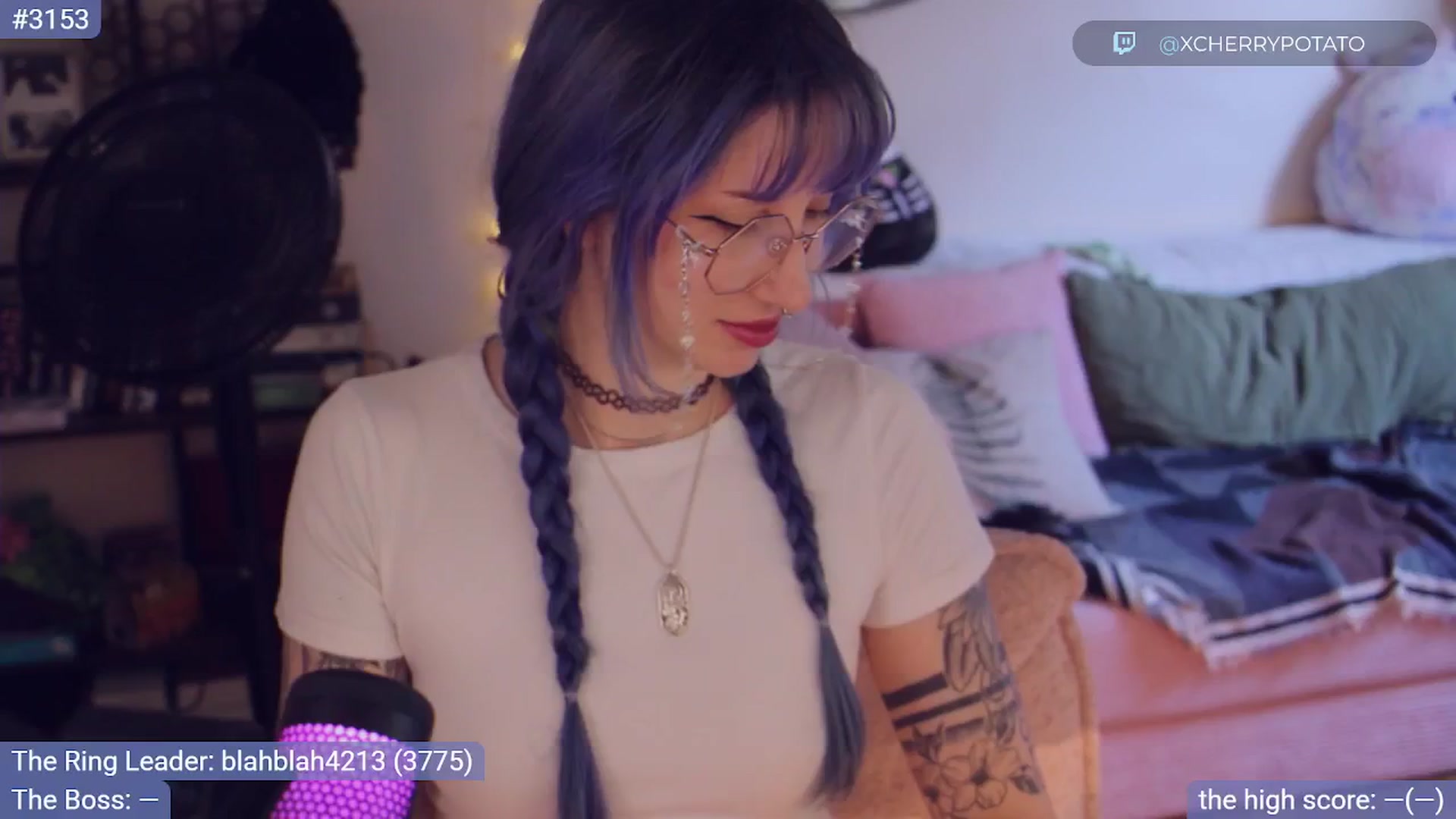Gallery image thumbnail from sluttypotato's myfreecams stream on, 10/02/2025, 23:56 image 5 of 20