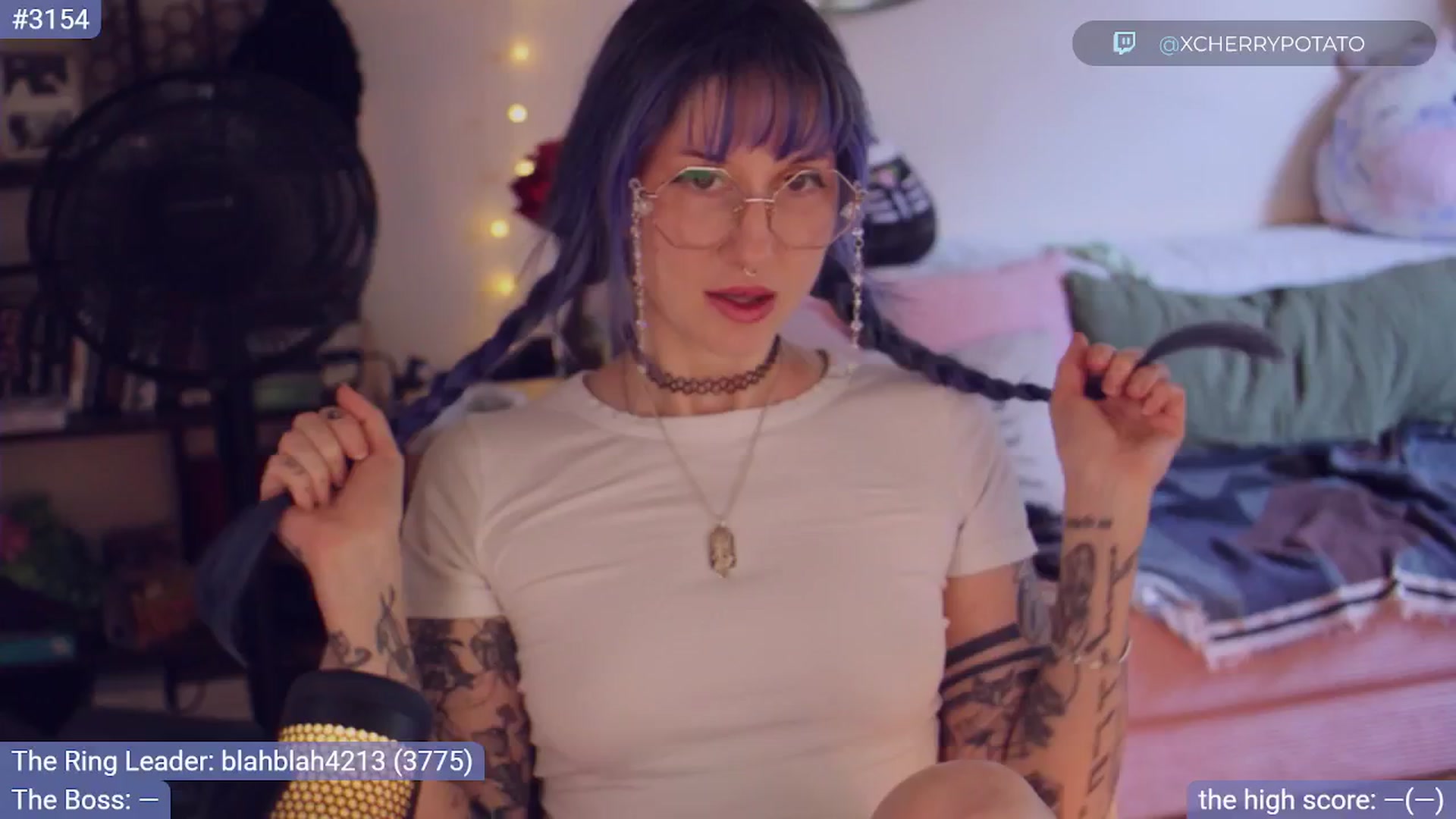Gallery image thumbnail from sluttypotato's myfreecams stream on, 10/02/2025, 23:56 image 6 of 20