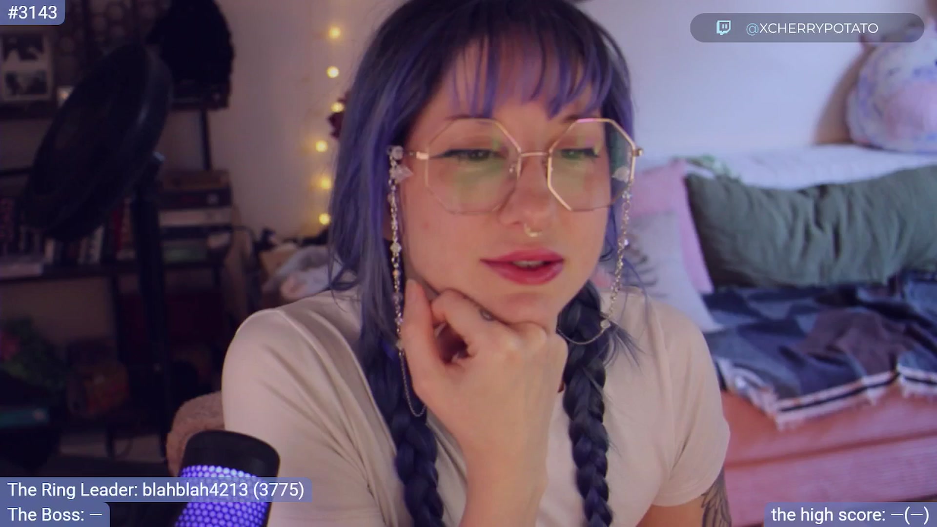 Gallery image thumbnail from sluttypotato's myfreecams stream on, 10/02/2025, 23:56 image 4 of 20