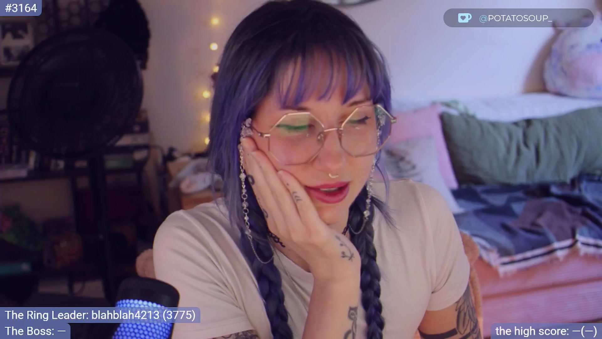 Gallery image thumbnail from sluttypotato's myfreecams stream on, 10/02/2025, 23:56 image 9 of 20