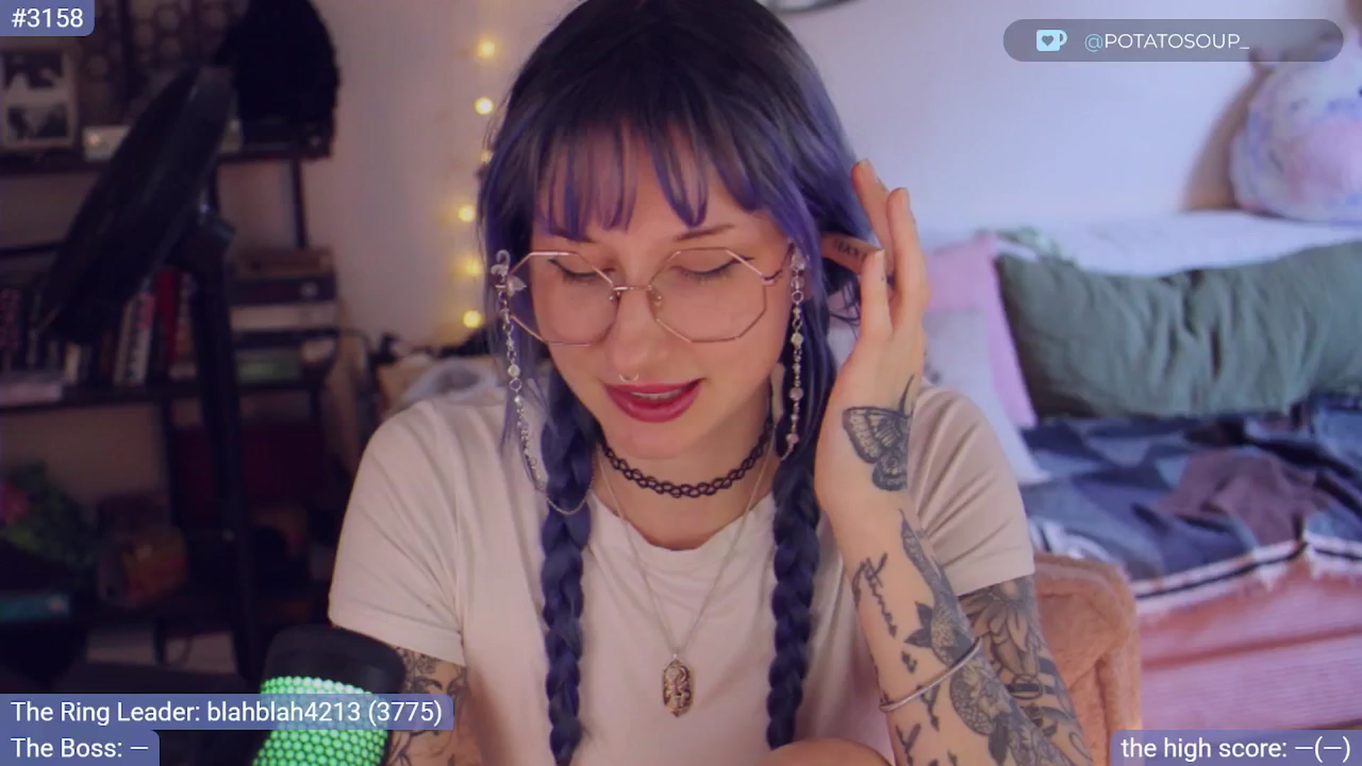 Gallery image thumbnail from sluttypotato's myfreecams stream on, 10/02/2025, 23:56 image 7 of 20