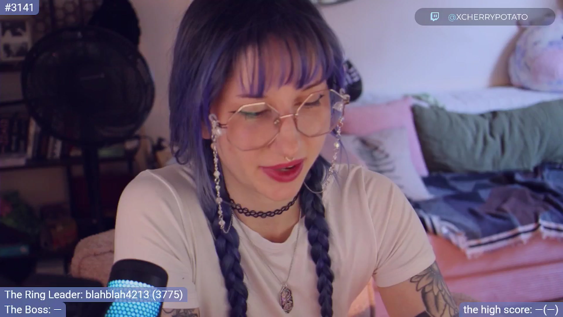 Gallery image thumbnail from sluttypotato's myfreecams stream on, 10/02/2025, 23:56 image 3 of 20