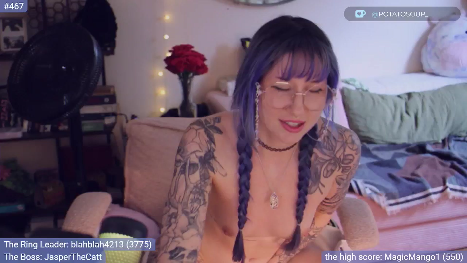 Gallery image thumbnail from sluttypotato's myfreecams stream on, 10/03/2025, 01:13 image 8 of 20