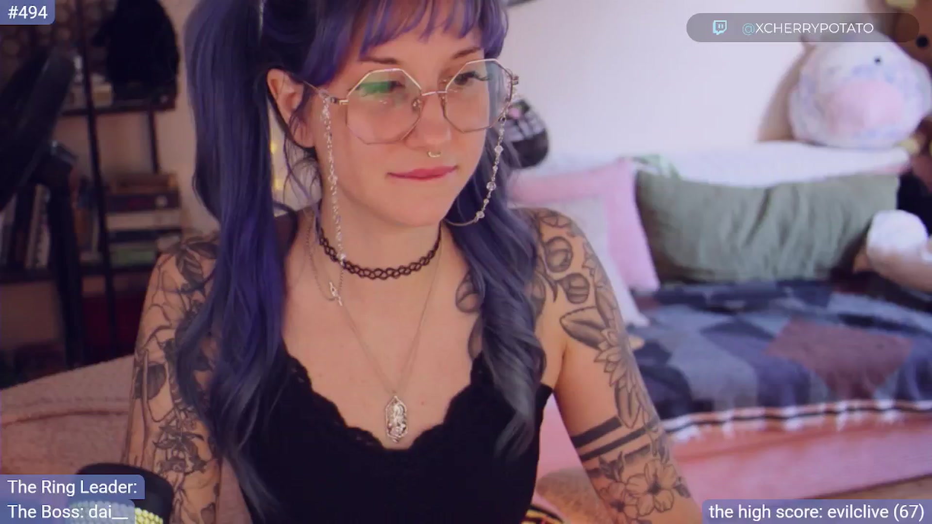 Gallery image thumbnail from sluttypotato's myfreecams stream on, 10/03/2025, 23:40 image 15 of 20