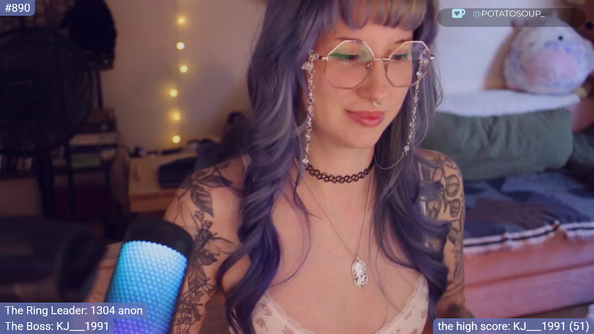 Gallery image thumbnail from sluttypotato's myfreecams stream on, 10/15/2025, 01:02 image 16 of 20